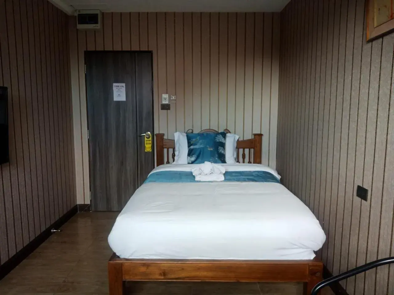 Standard Single Room in A Lanna Boutique House Standard Single Room in A Lanna Boutique House