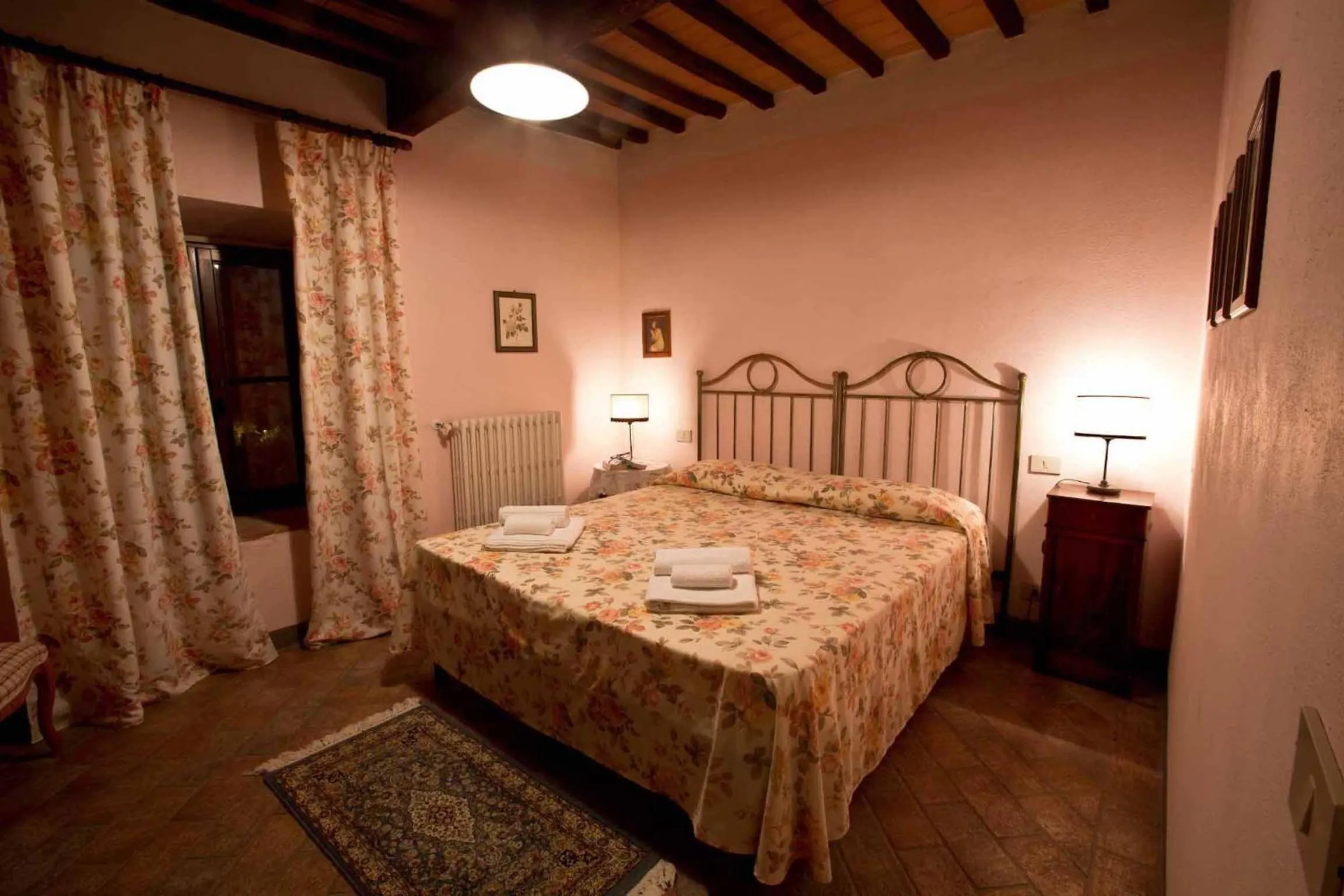 Bedroom, Bed in Le Mascie