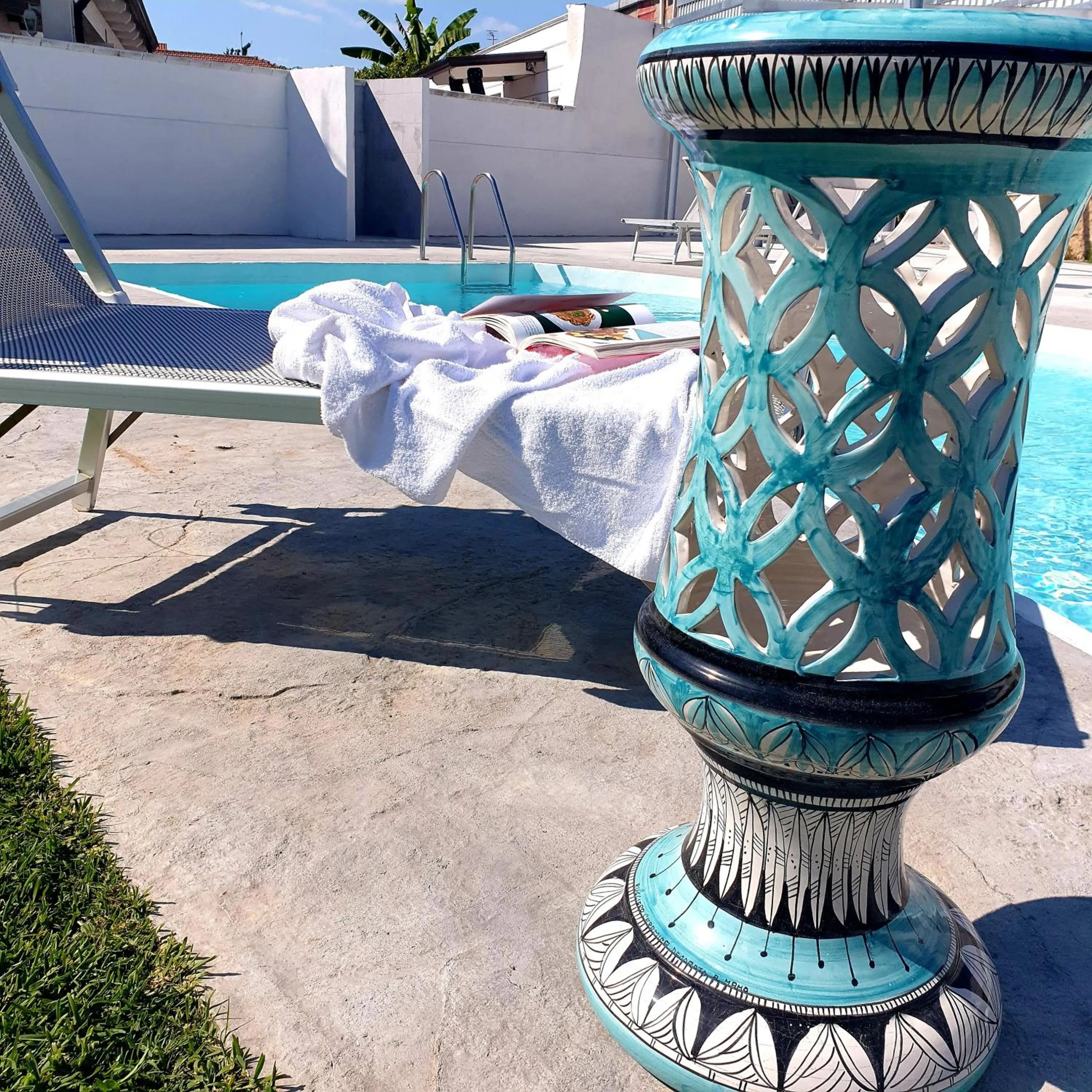 Swimming pool in B & b Venere