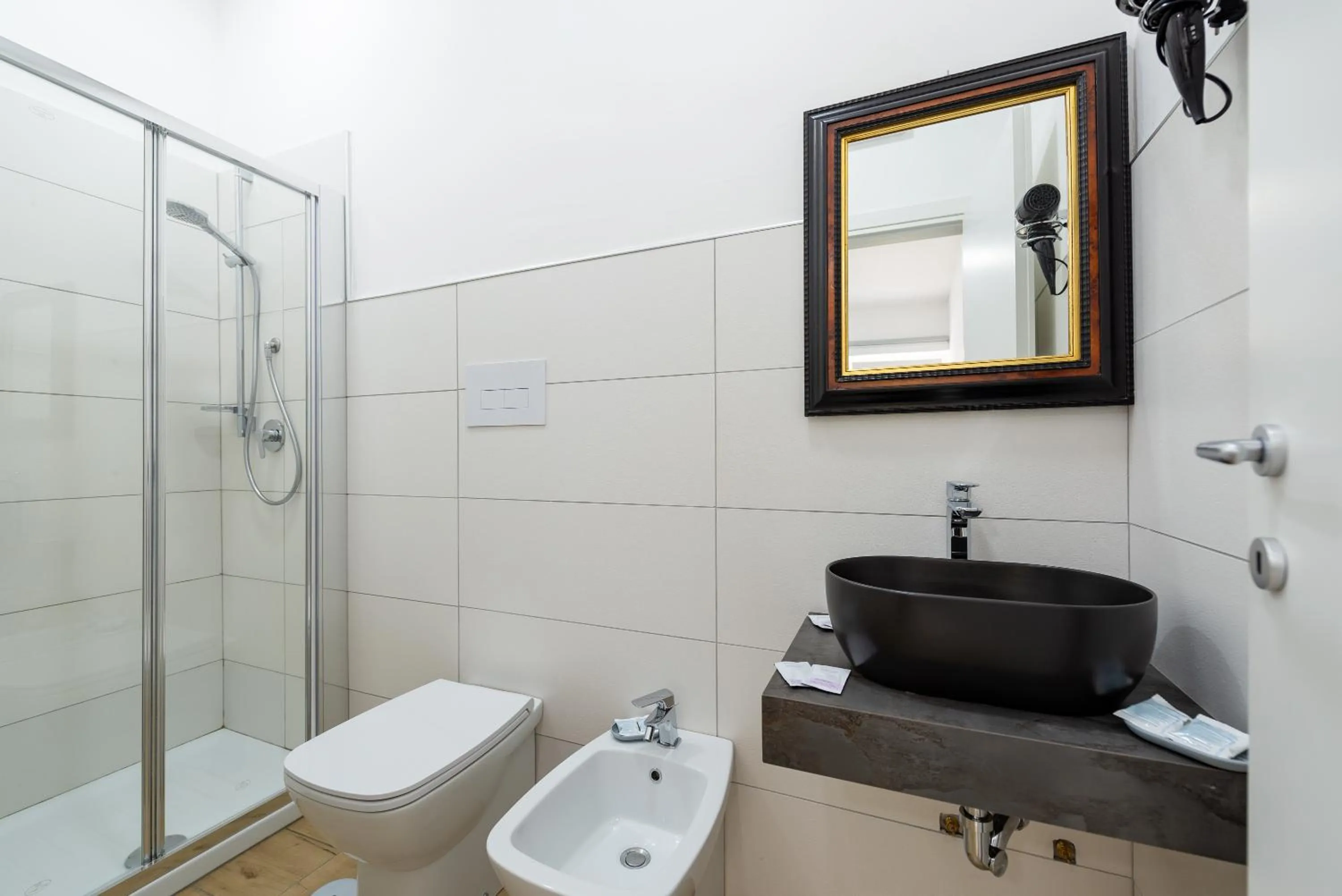 Shower in B & b Venere