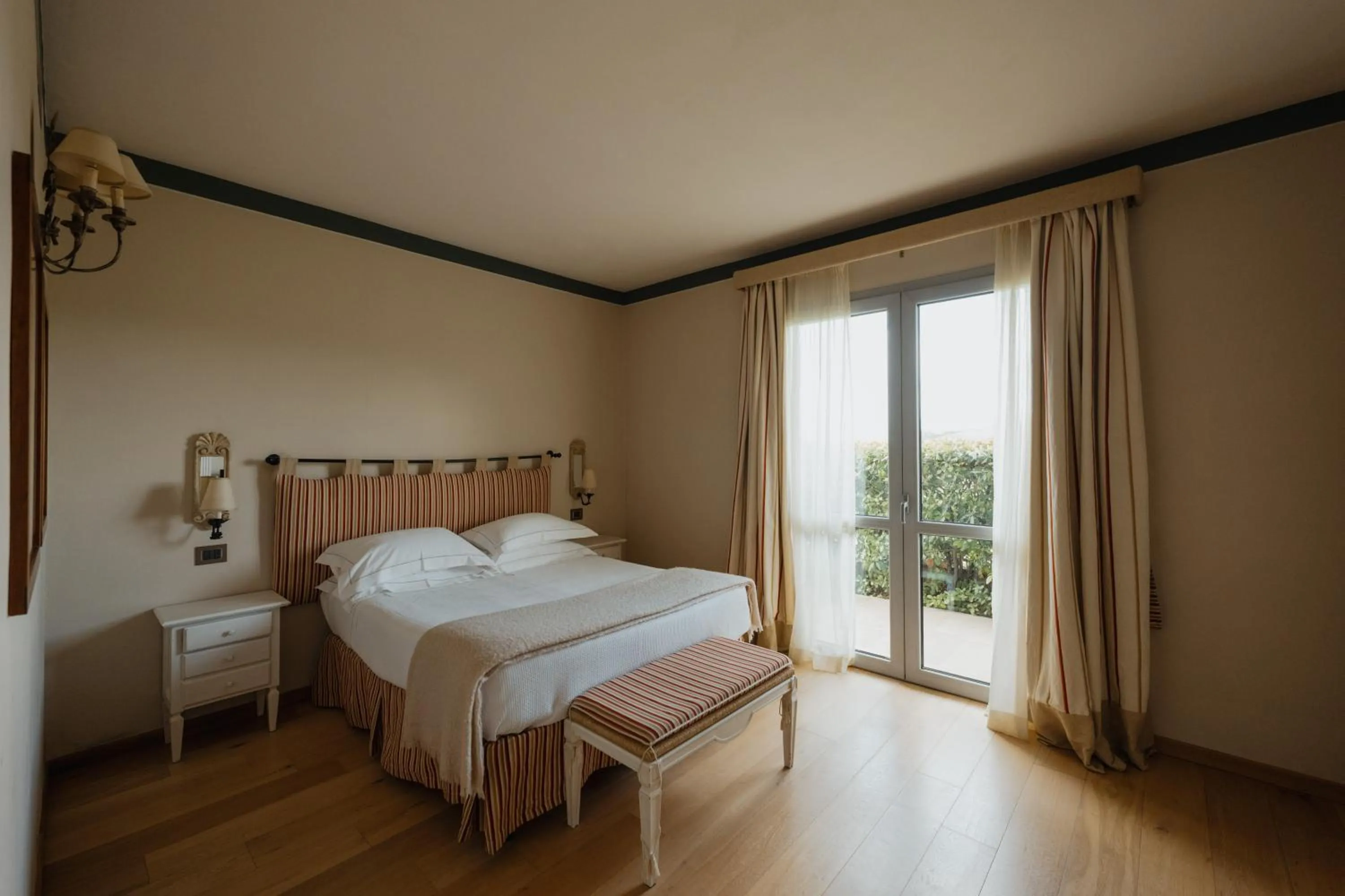 Photo of the whole room, Bed in Fonteliving RestArt