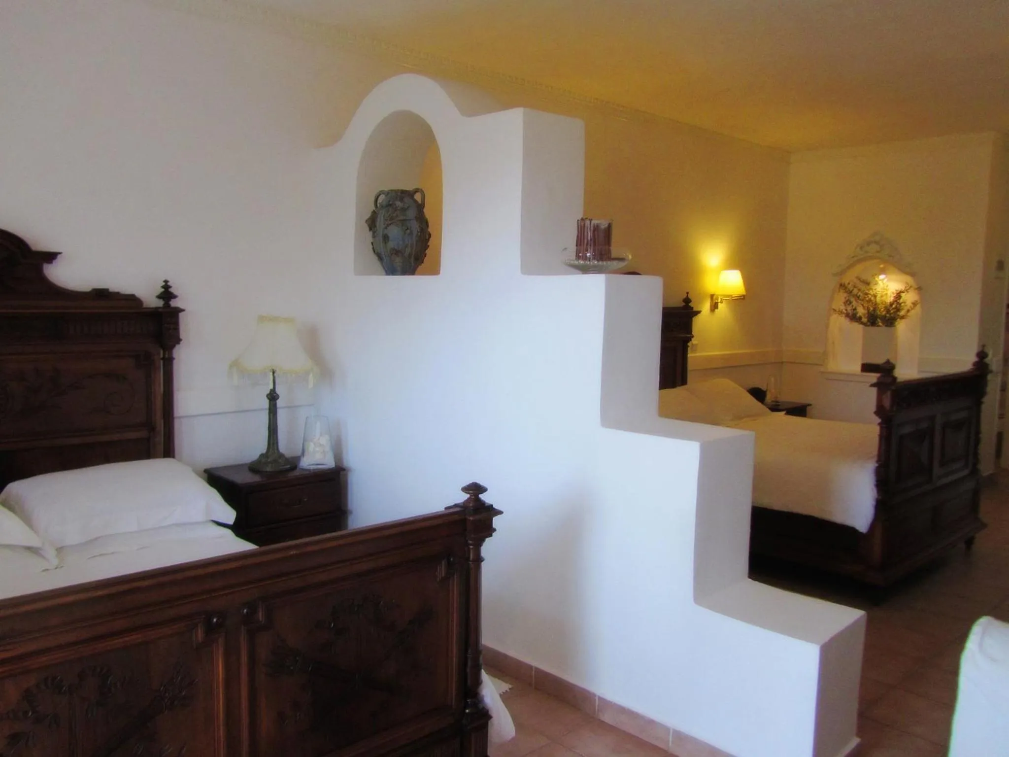 Bedroom, Bed in Porto Scoutari Romantic Hotel