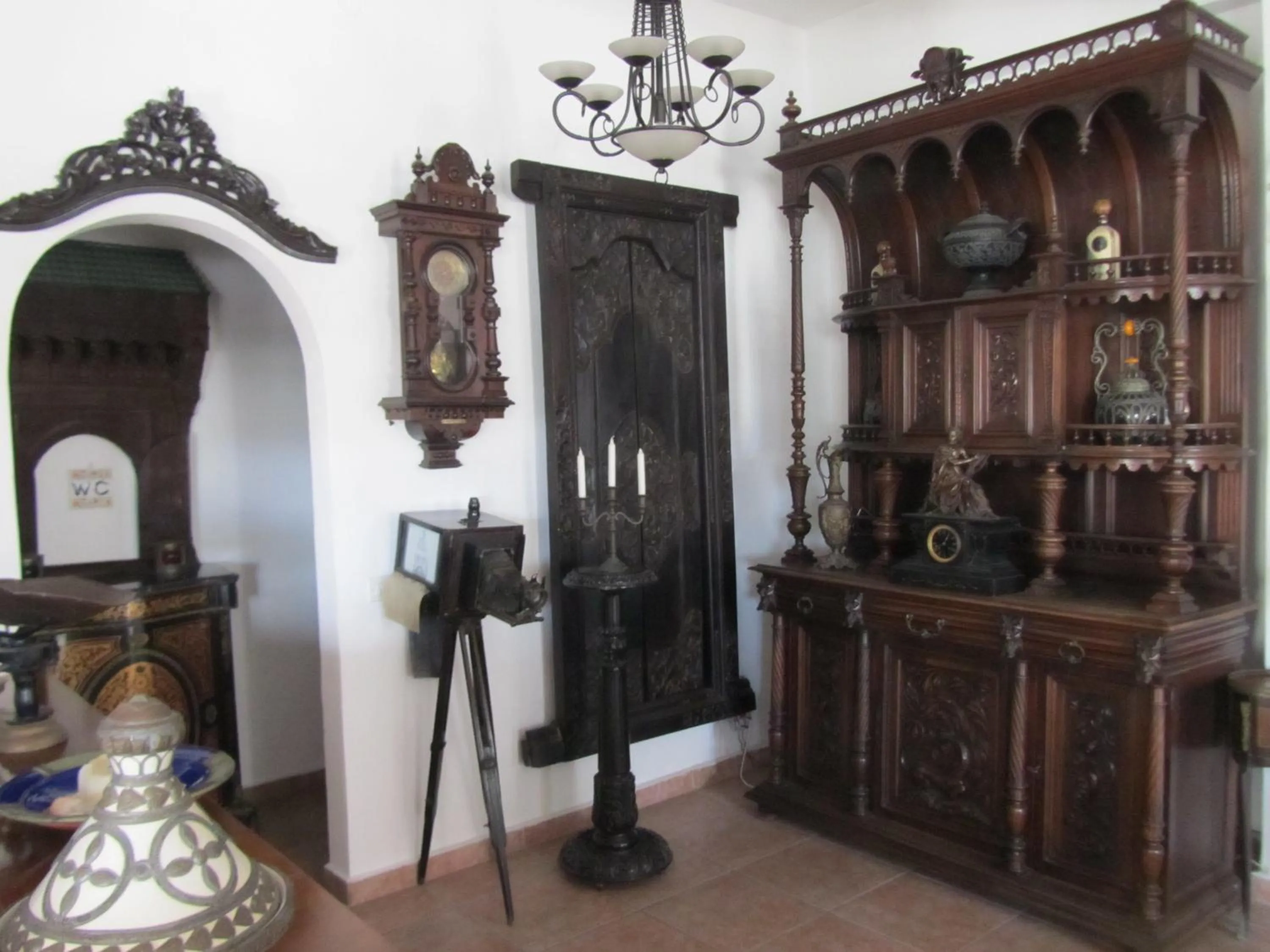 Decorative detail in Porto Scoutari Romantic Hotel