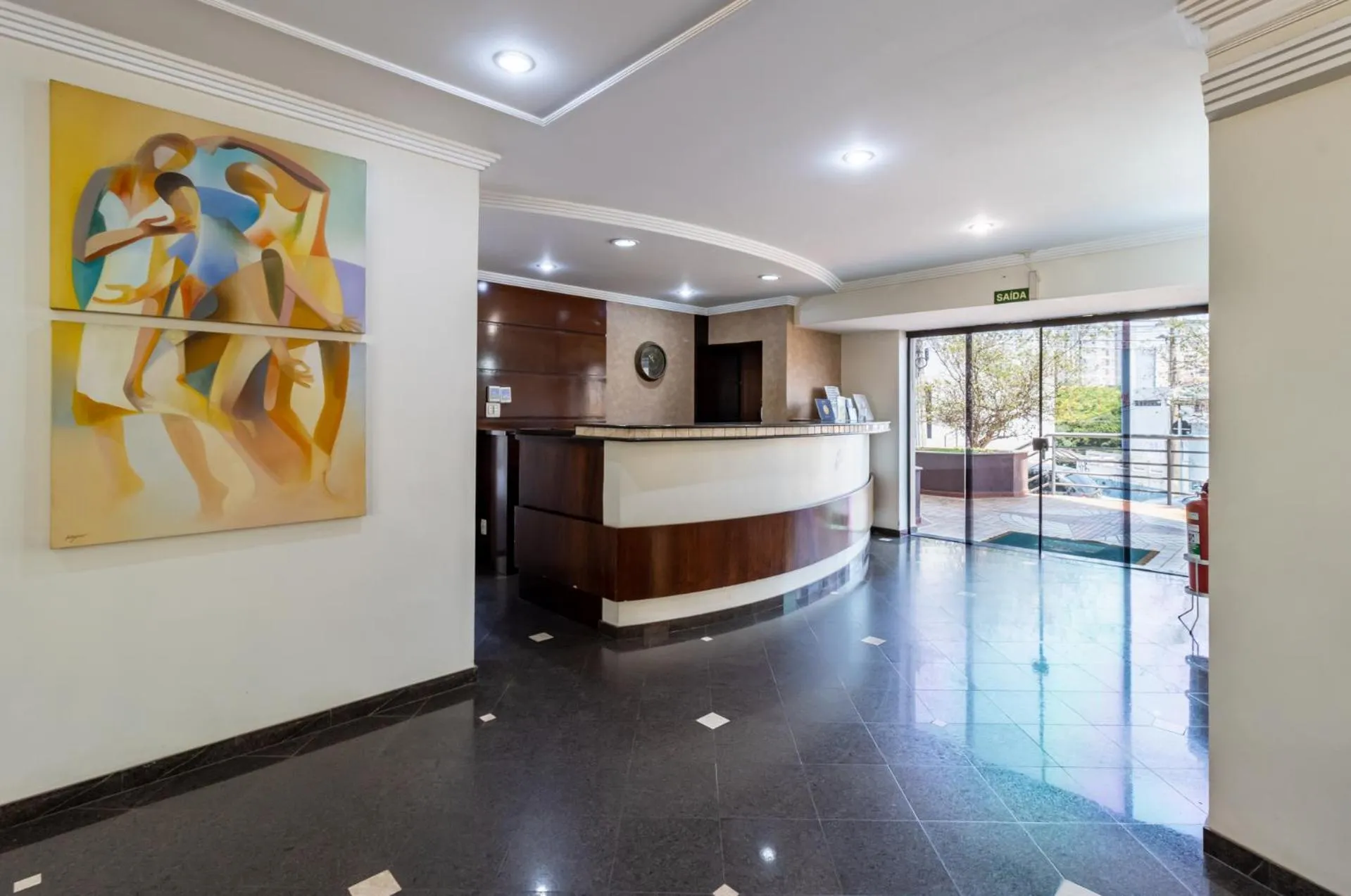 Lobby or reception in Golden Suíte Hotel