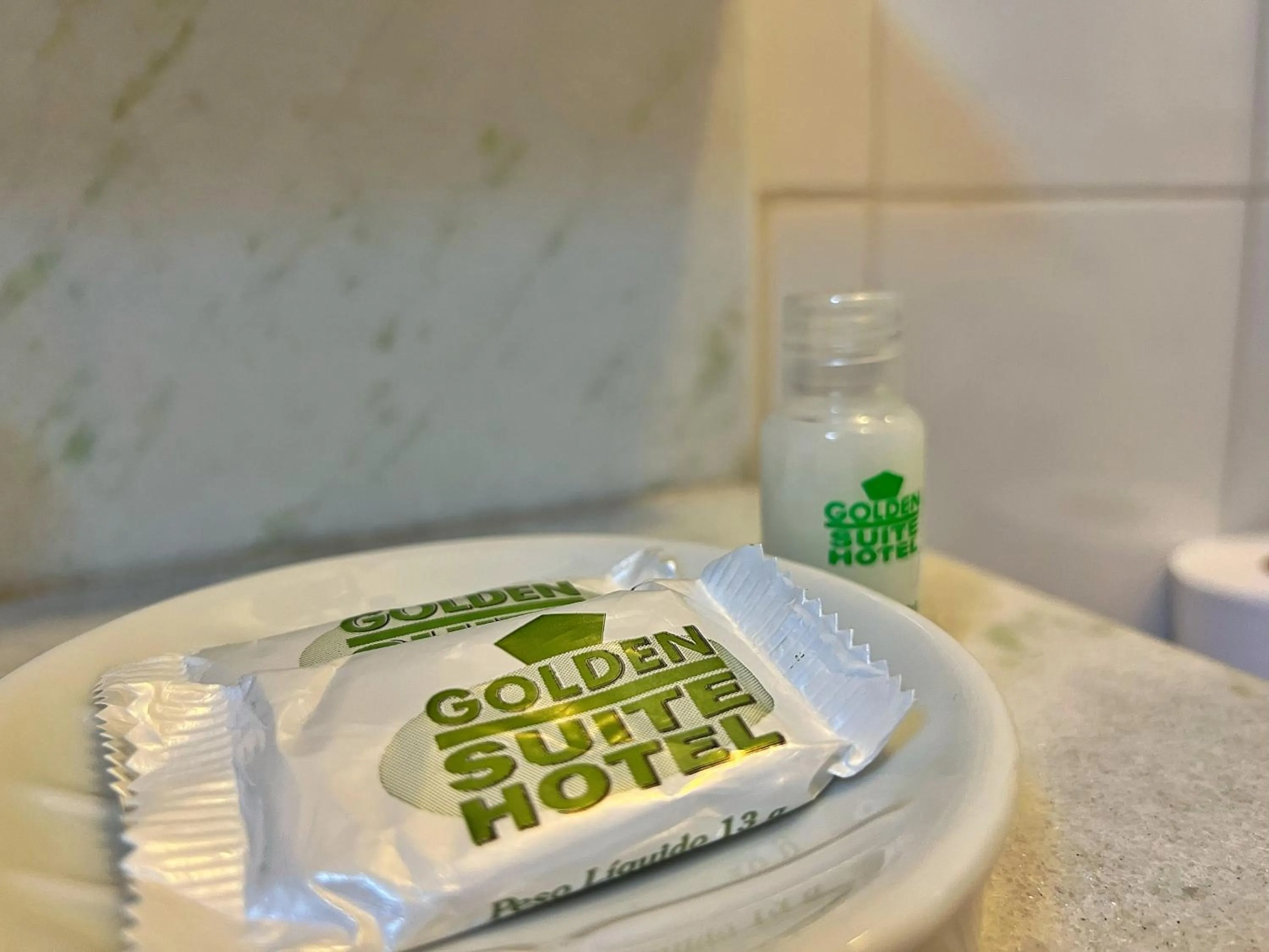 Bathroom in Golden Suíte Hotel