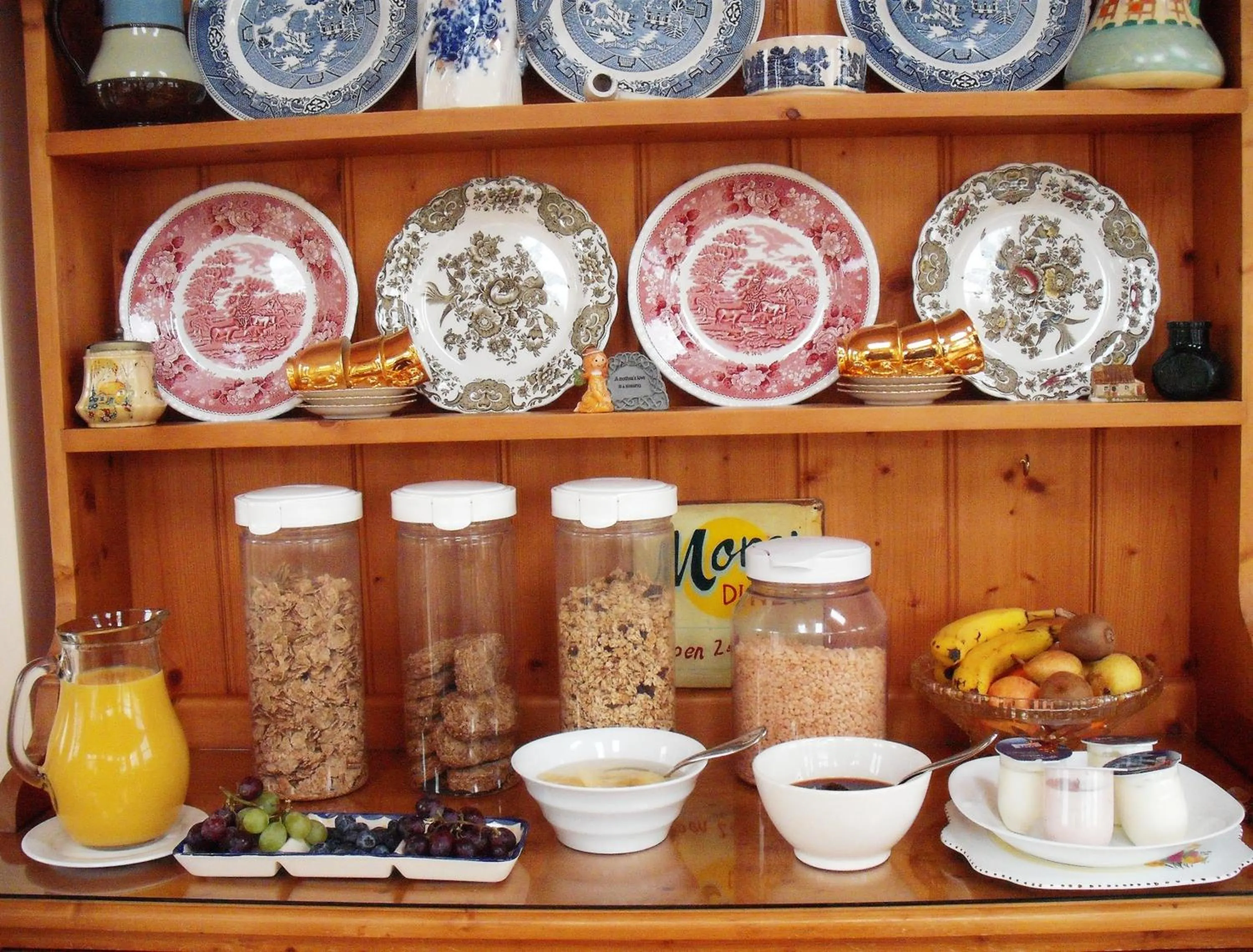 Dining area in Maryville Bed and Breakfast
