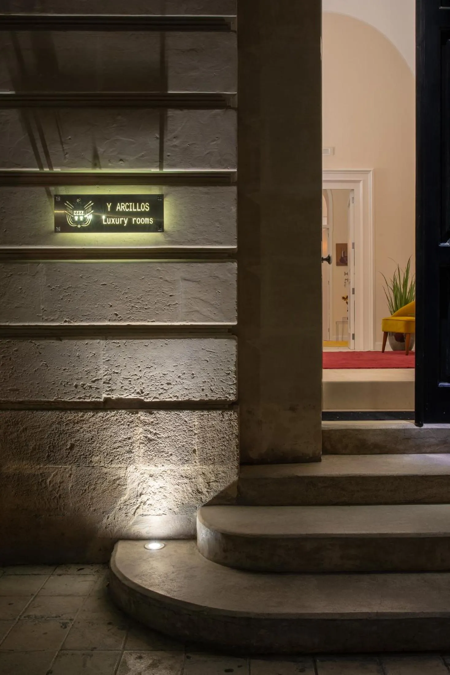 Facade/entrance in Y Arcillos Luxury Rooms CIN ITO75O35B4OOO468O2