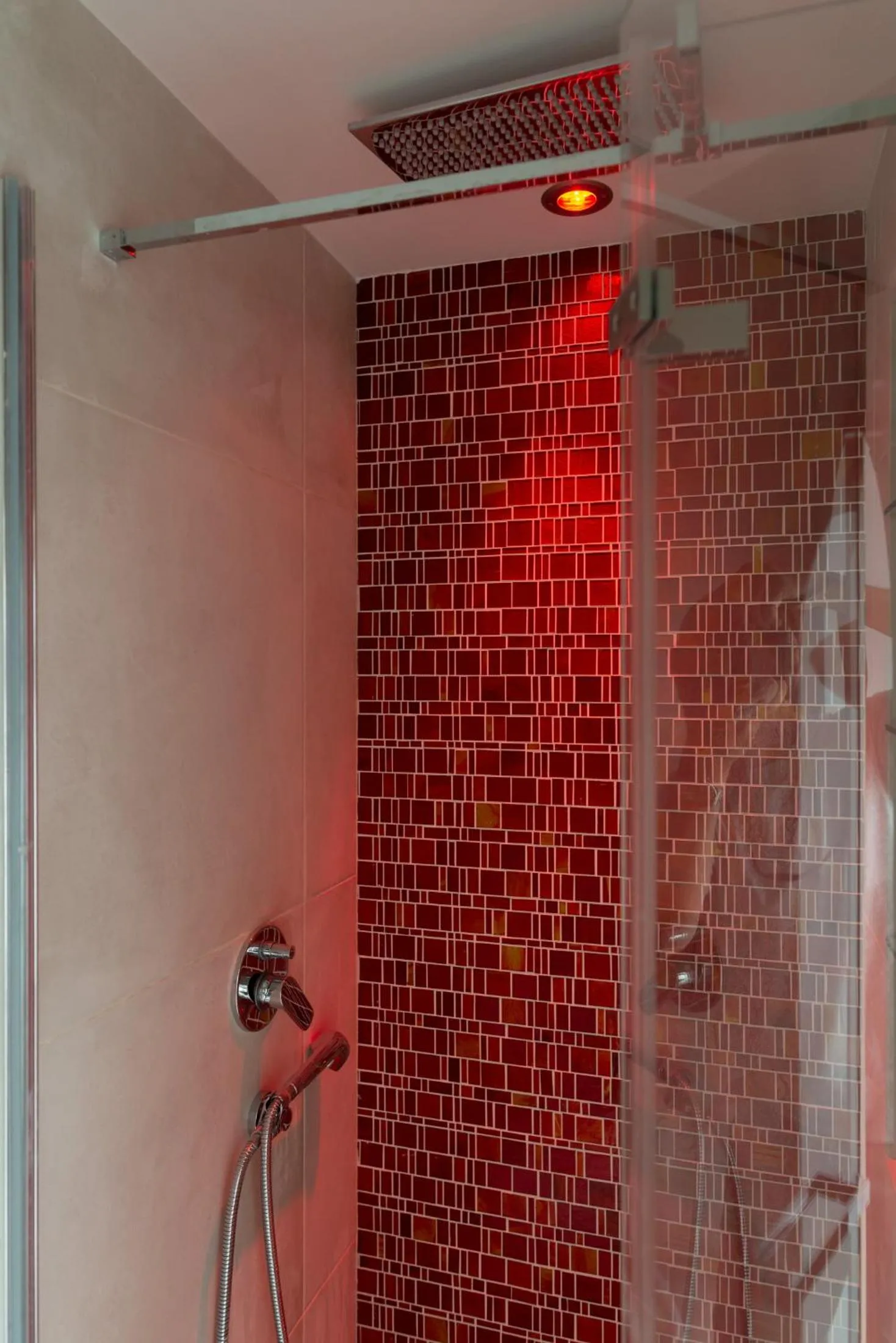 Y Arcillos Luxury Rooms CIN ITO75O35B4OOO468O2