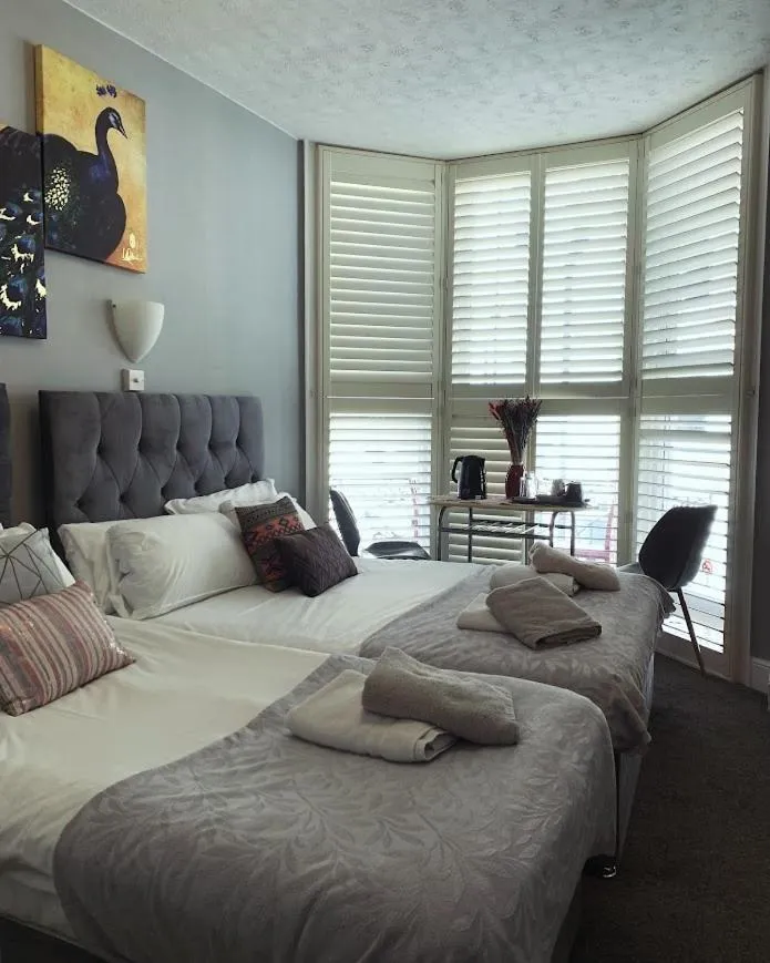 Photo of the whole room, Bed in Relax Inn Guest House