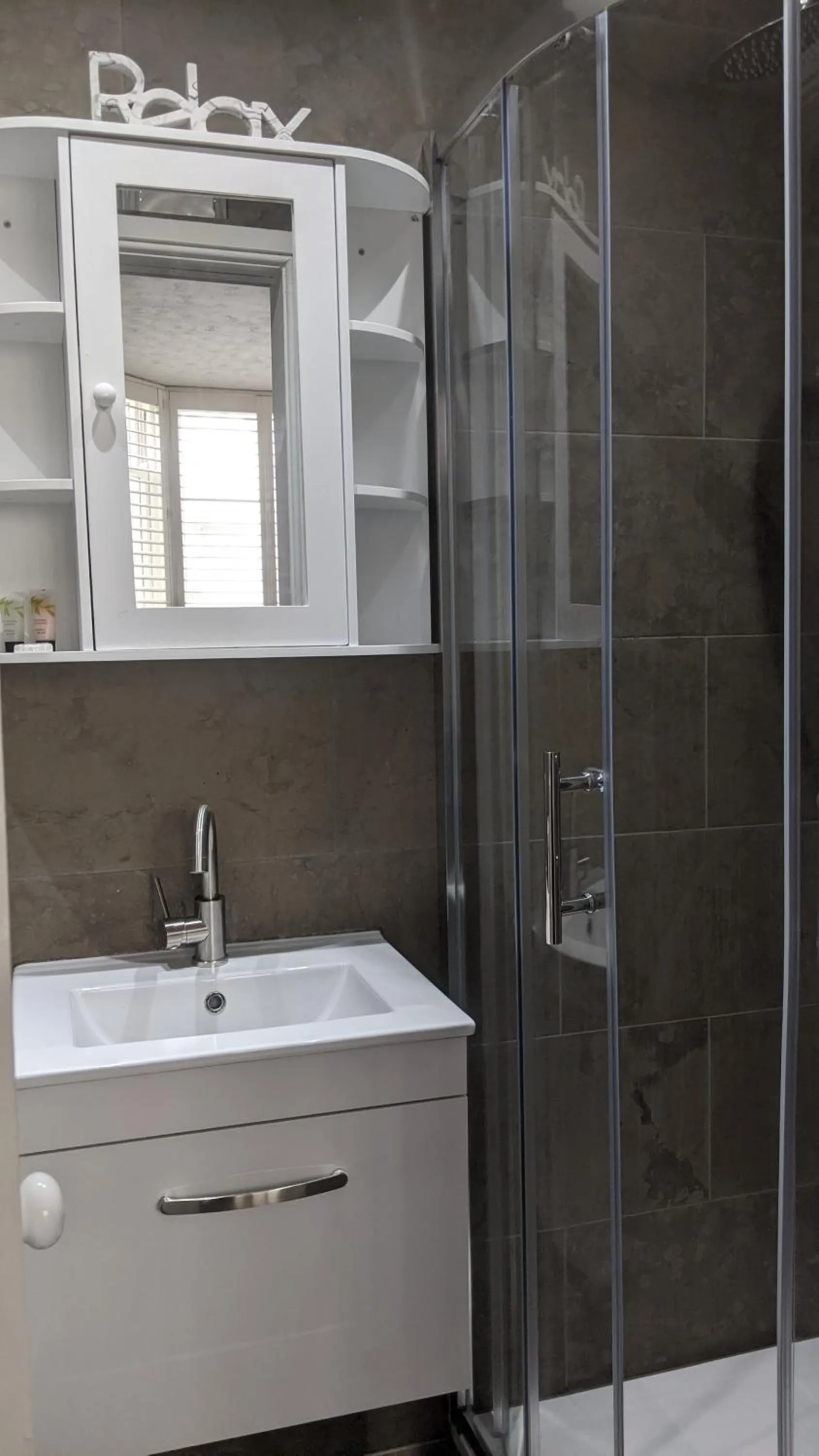 Bathroom in Relax Inn Guest House