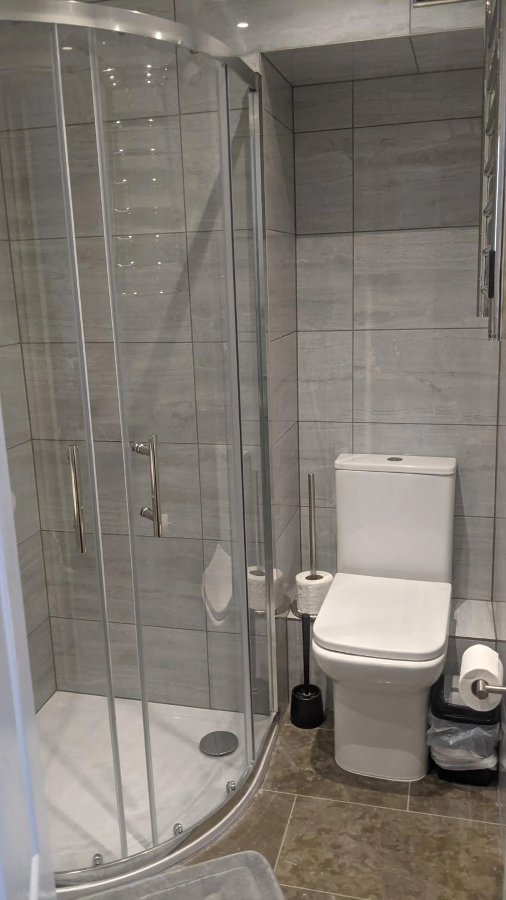 Toilet in Relax Inn Guest House