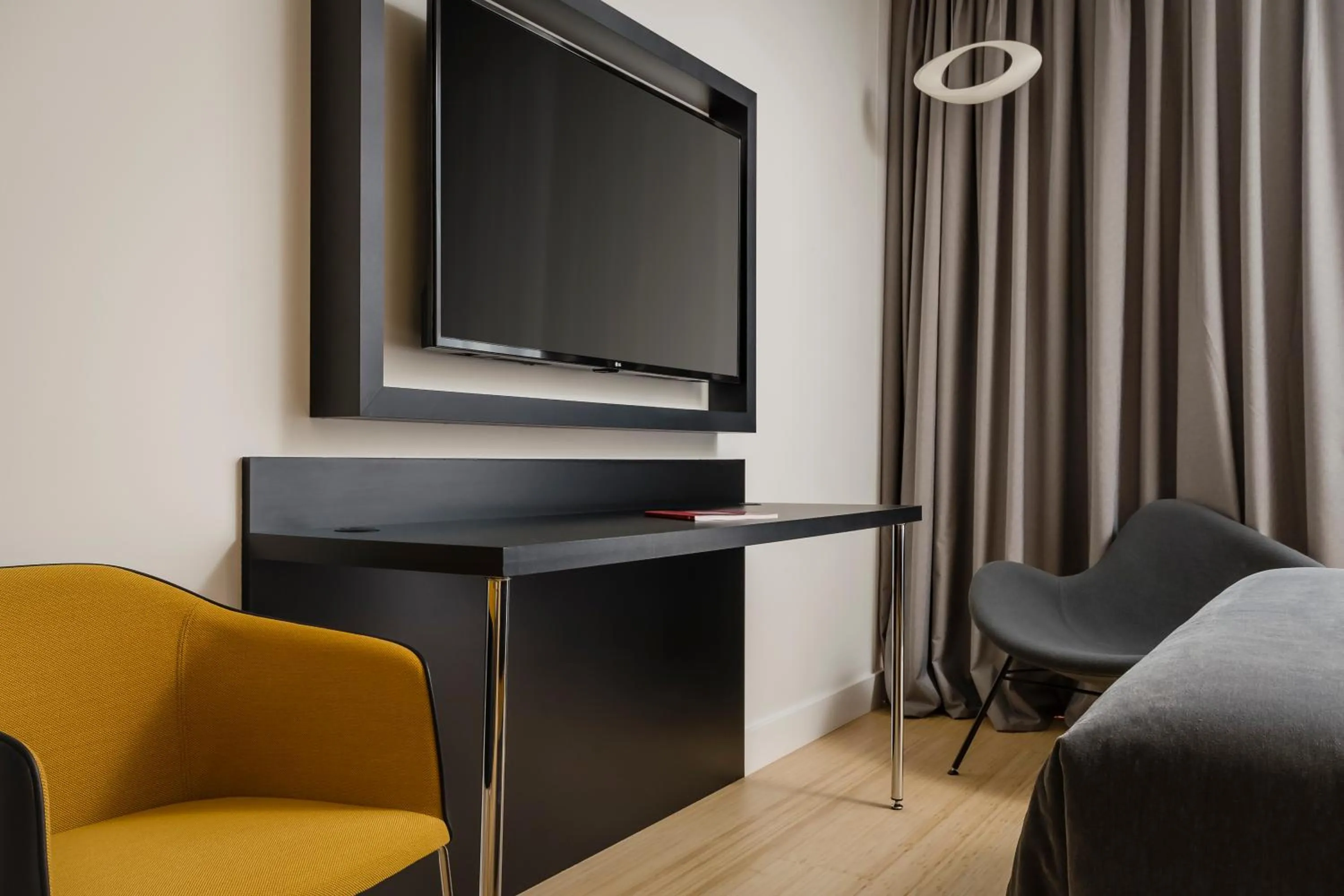 TV and multimedia in Exe Plaza Catalunya