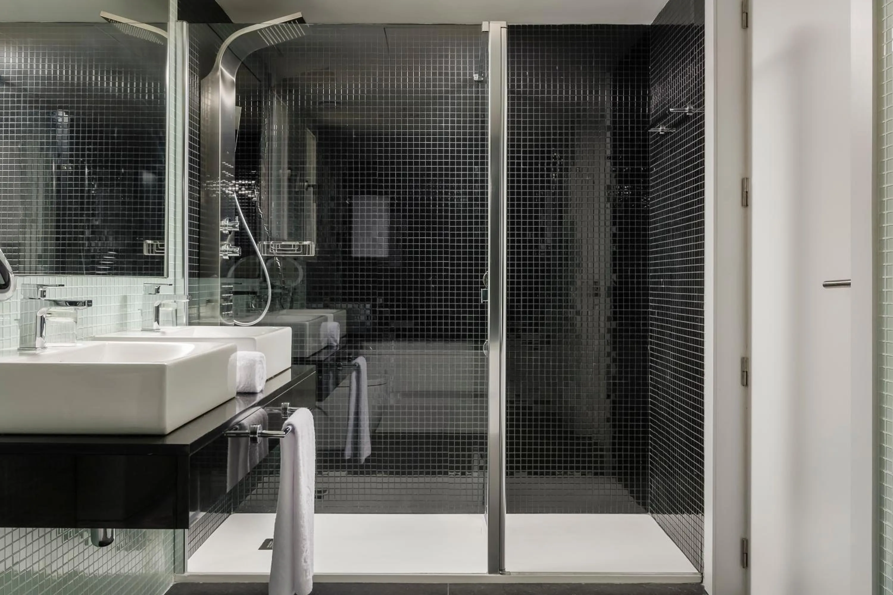 Bathroom in Exe Plaza Catalunya