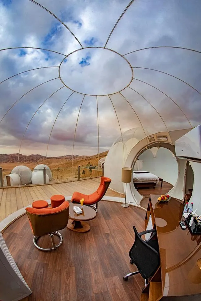 Seating area in Petra Bubble Luxotel