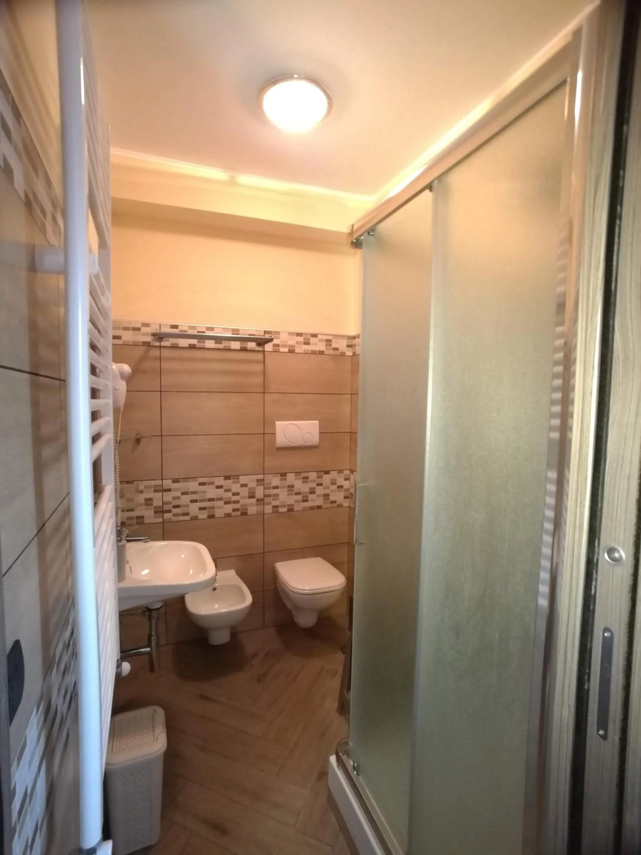 Bathroom in Lacus Pensilis