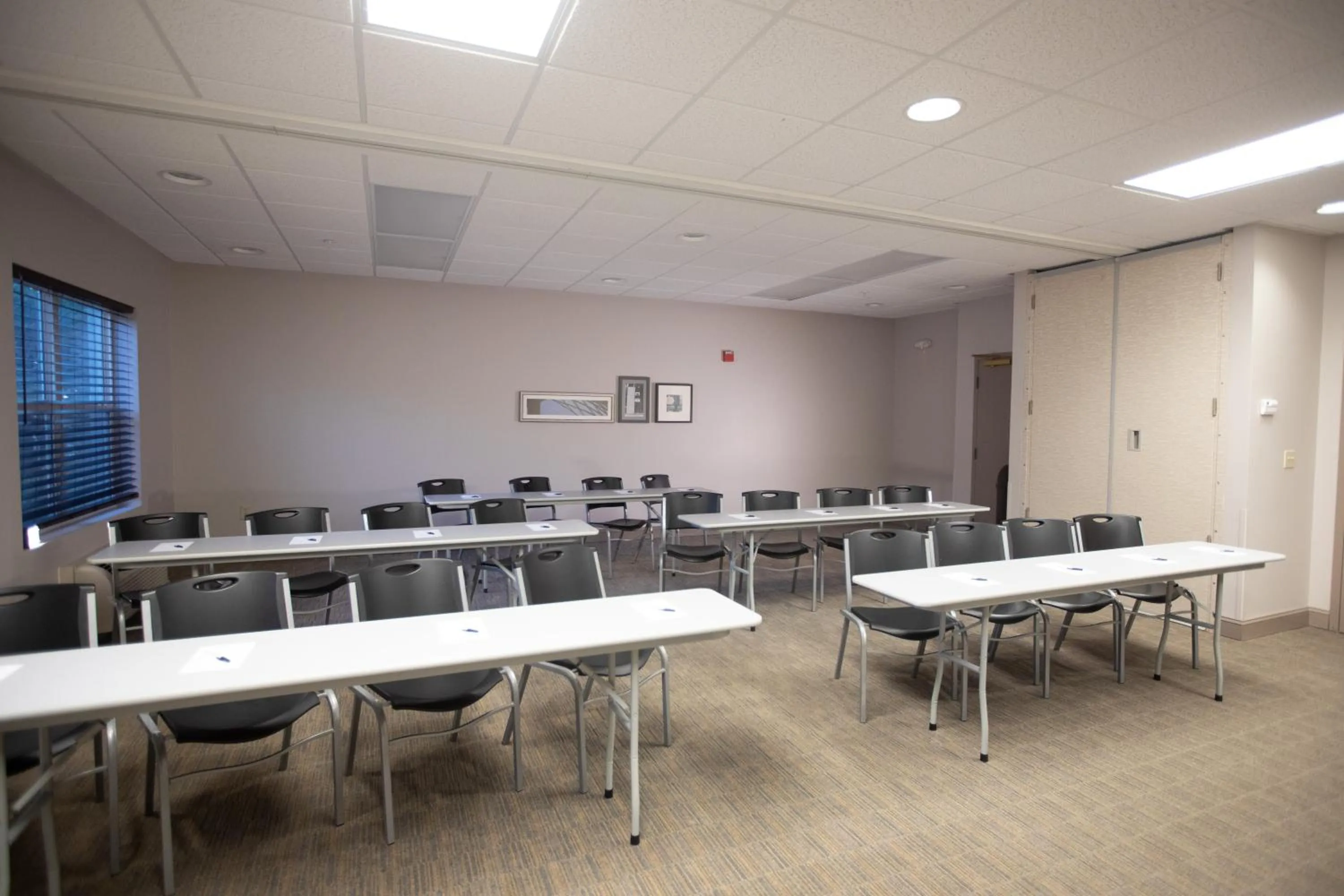 Business facilities in Country Inn & Suites by Radisson, Myrtle Beach, SC