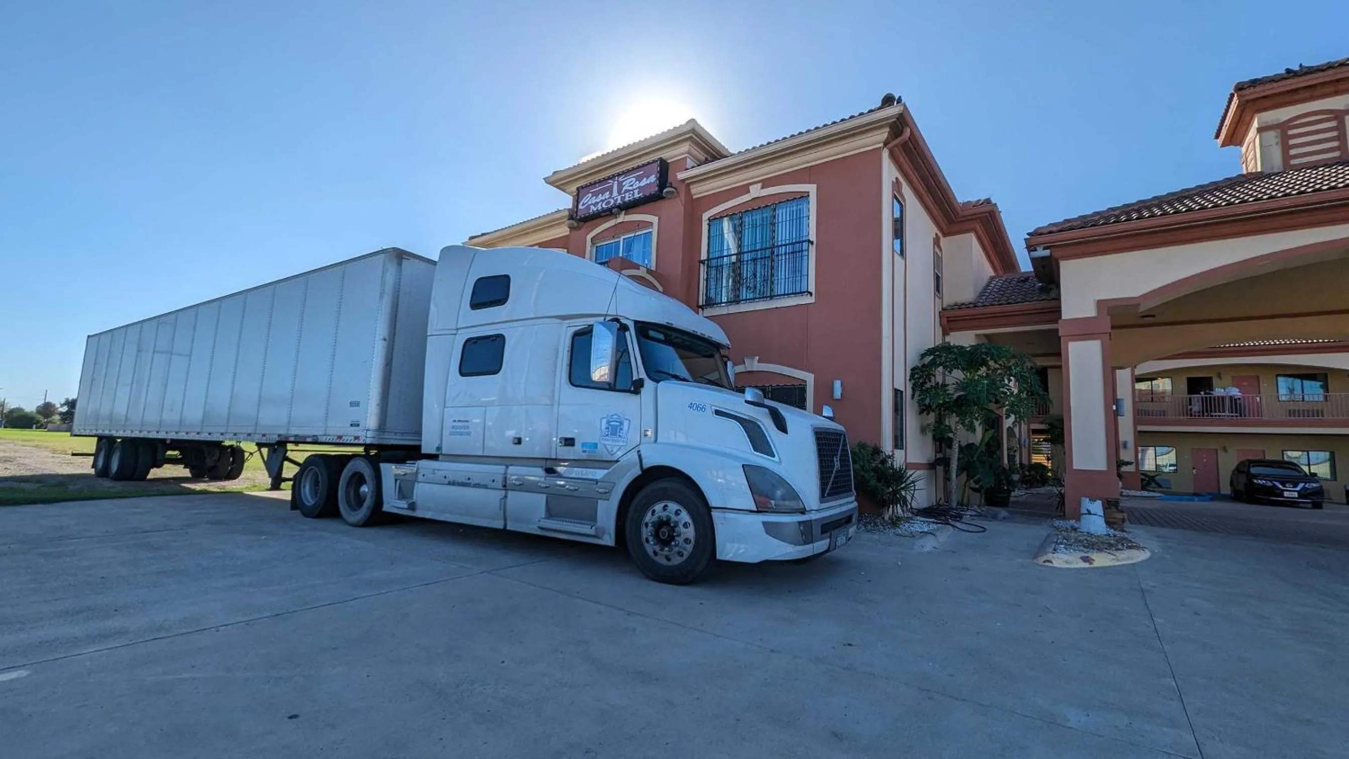 Parking in Casa Rosa Inn