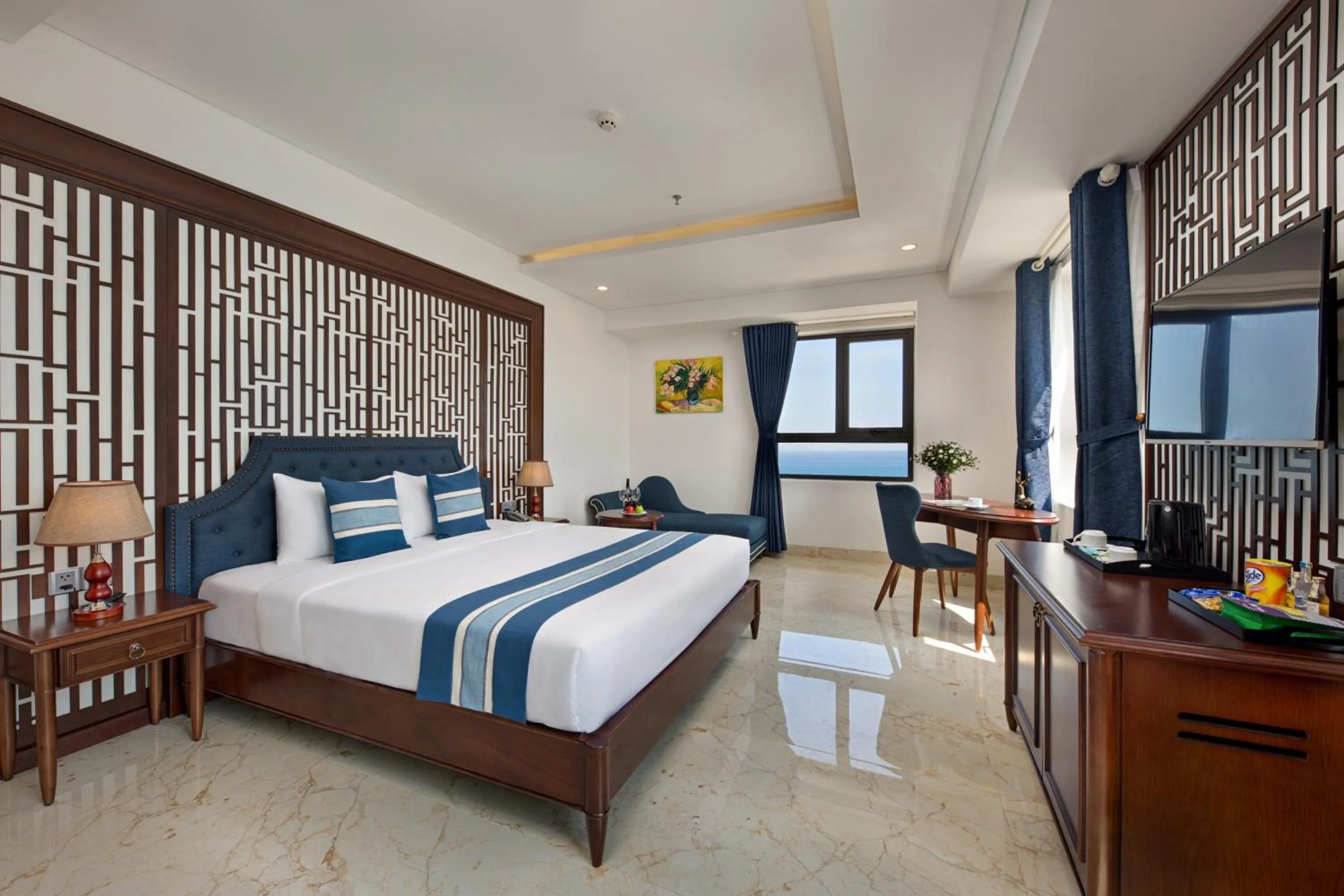 Bedroom, Bed in Eden Ocean View Hotel Da Nang