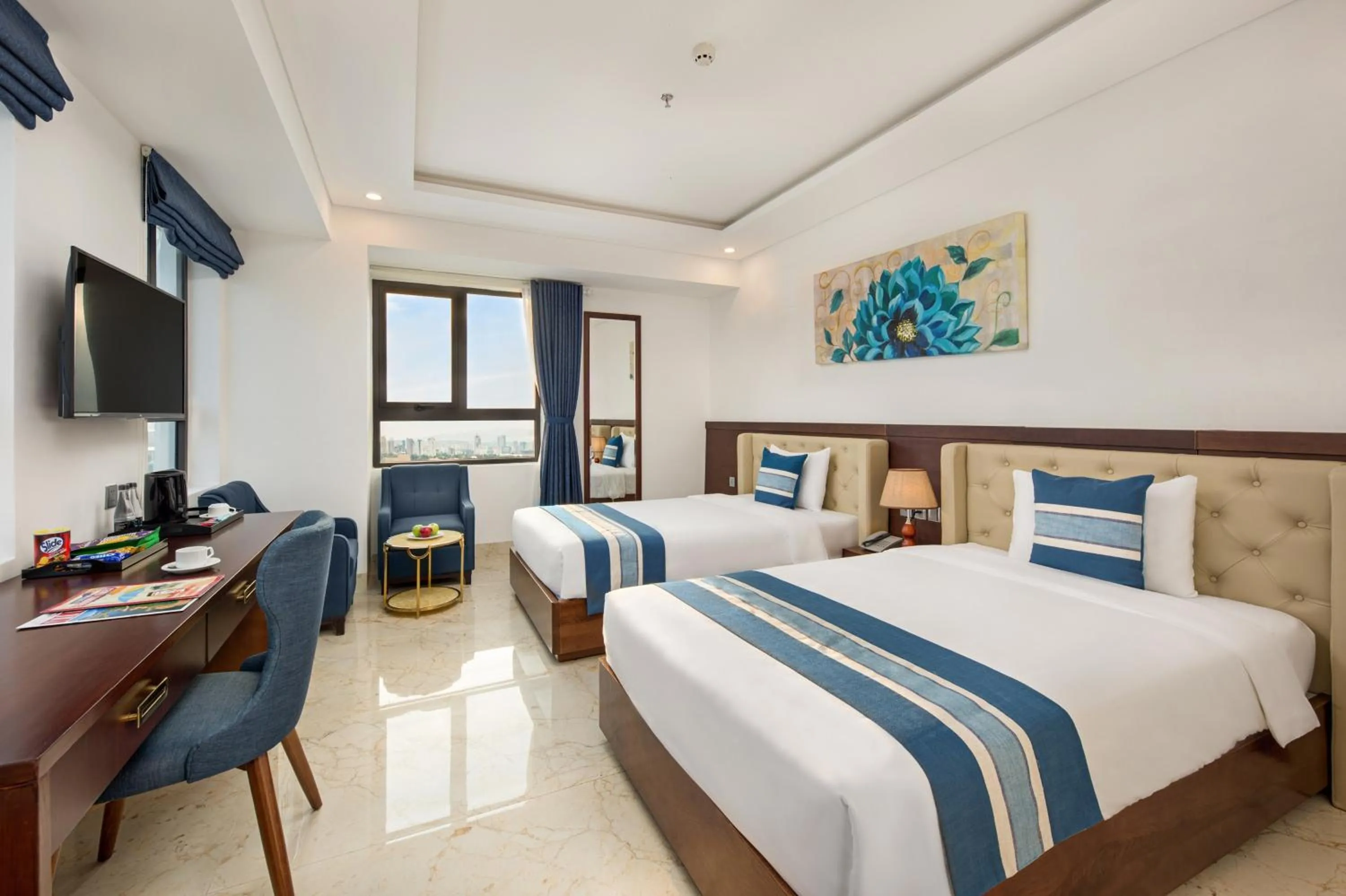 Photo of the whole room, Bed in Eden Ocean View Hotel Da Nang