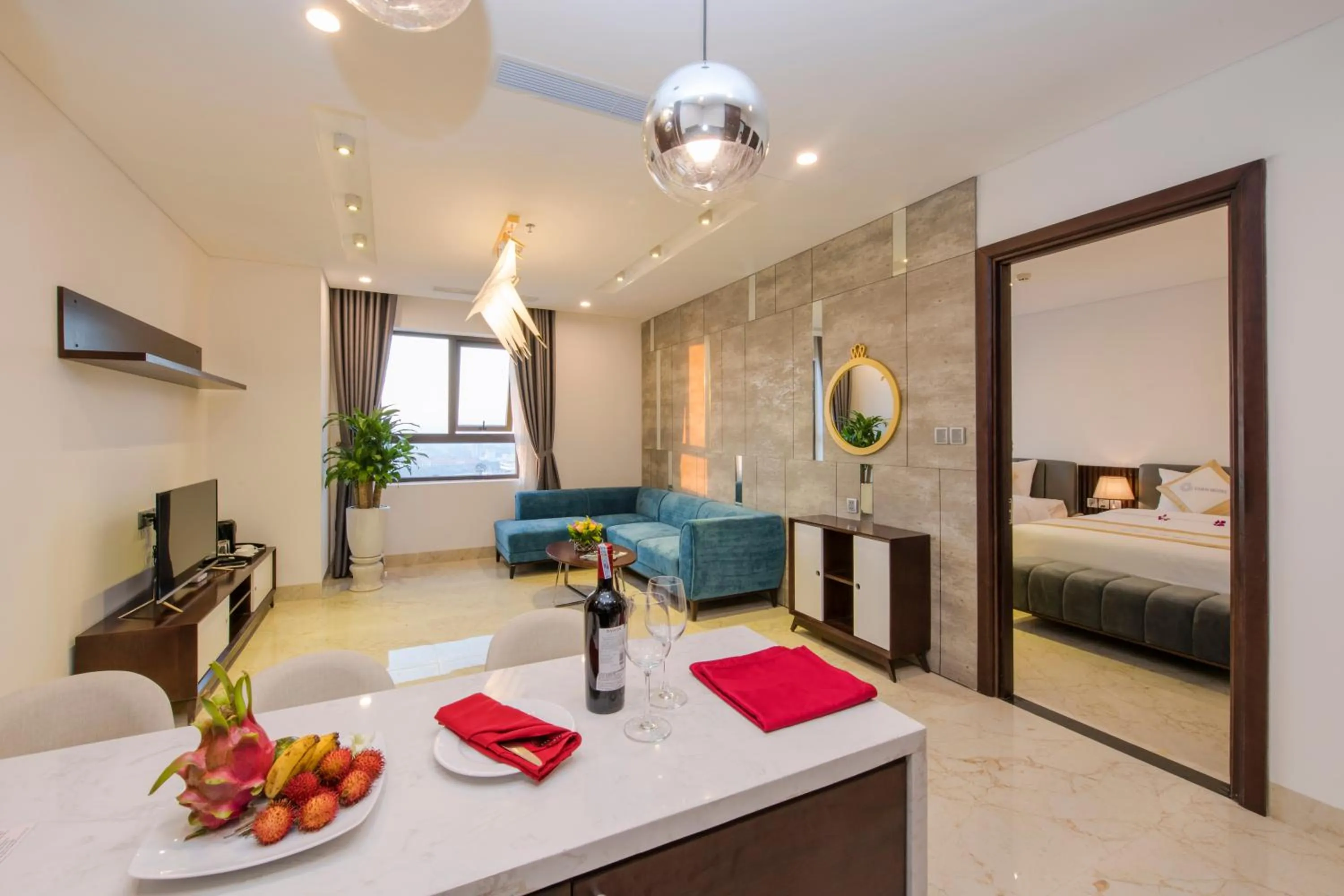 Living room, Bed in Eden Ocean View Hotel Da Nang