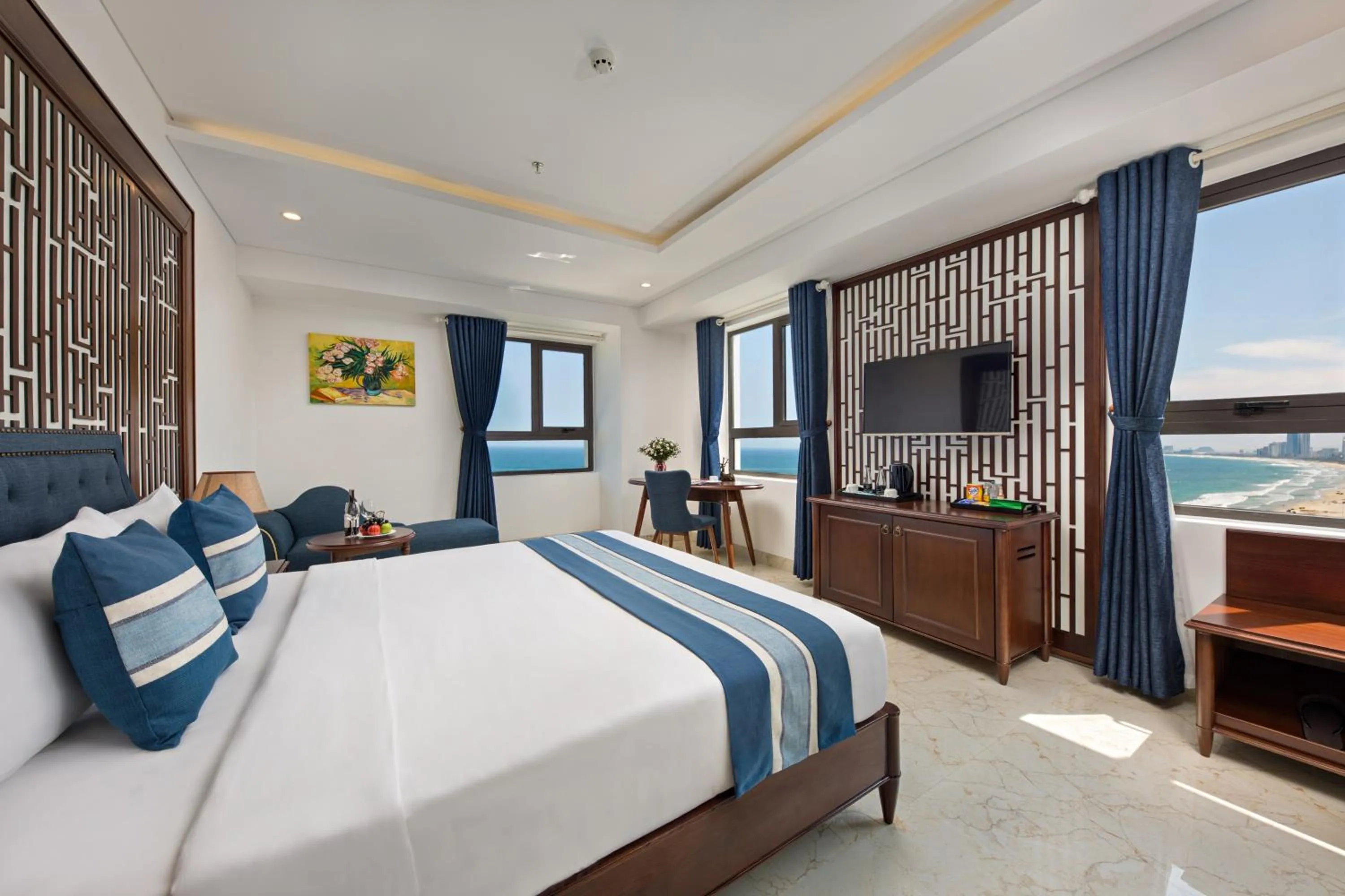 Bed in Eden Ocean View Hotel Da Nang