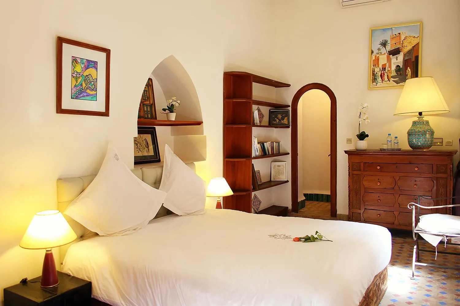 Photo of the whole room, Bed in Riad Soundouss