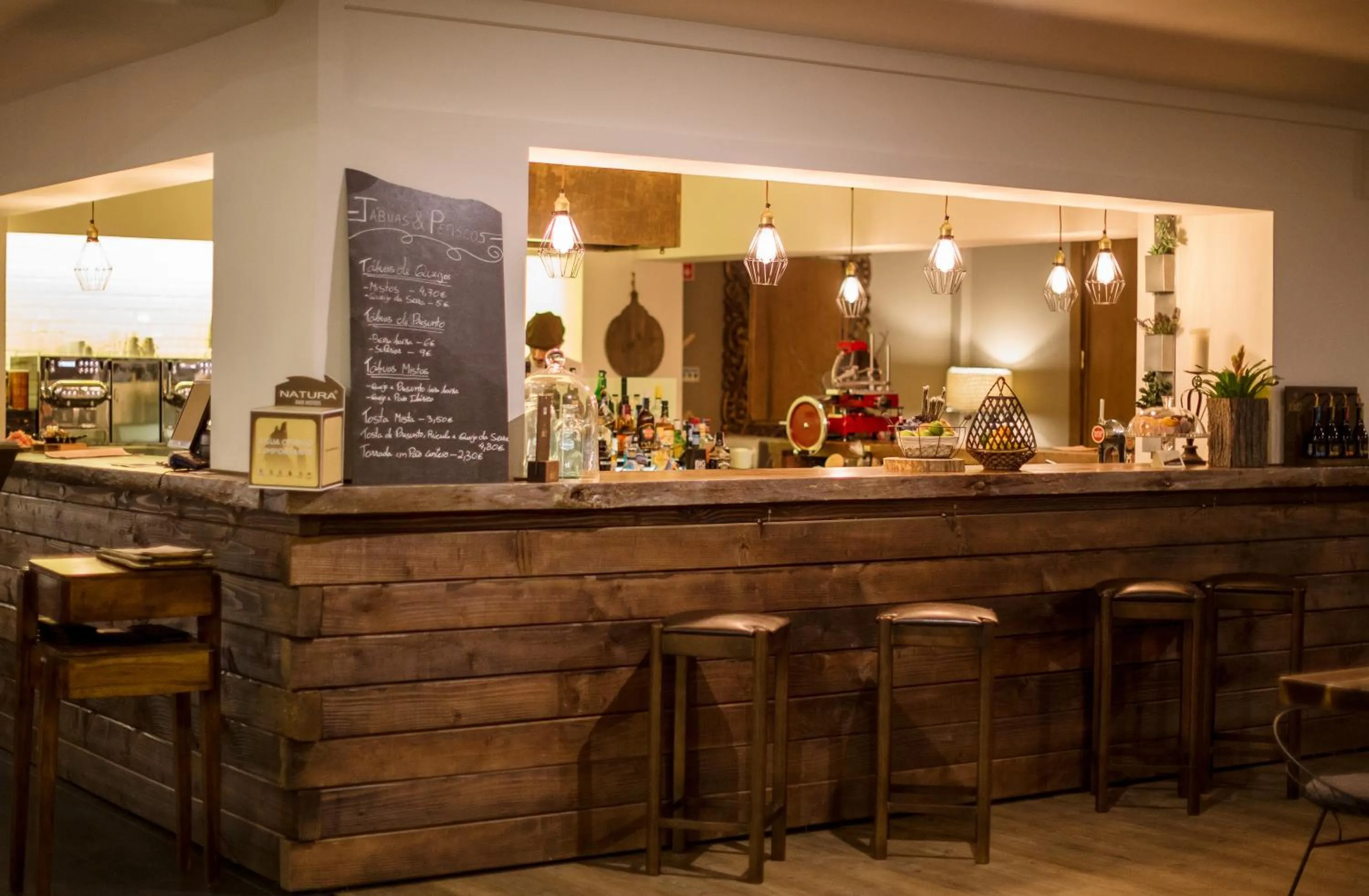 Lounge or bar in Puralã - Wool Valley Hotel & SPA