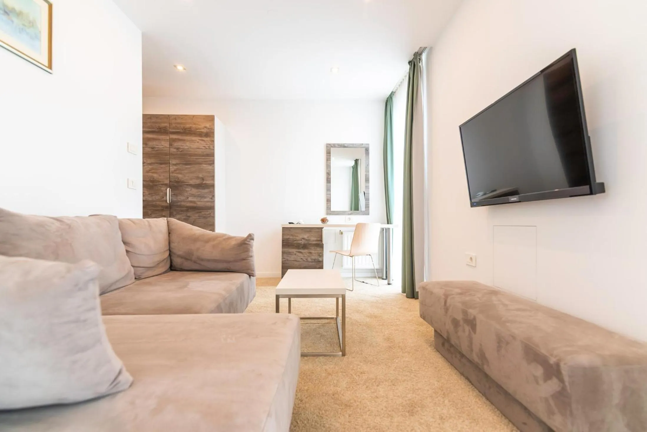 TV and multimedia in Hotel Park Superior 3*