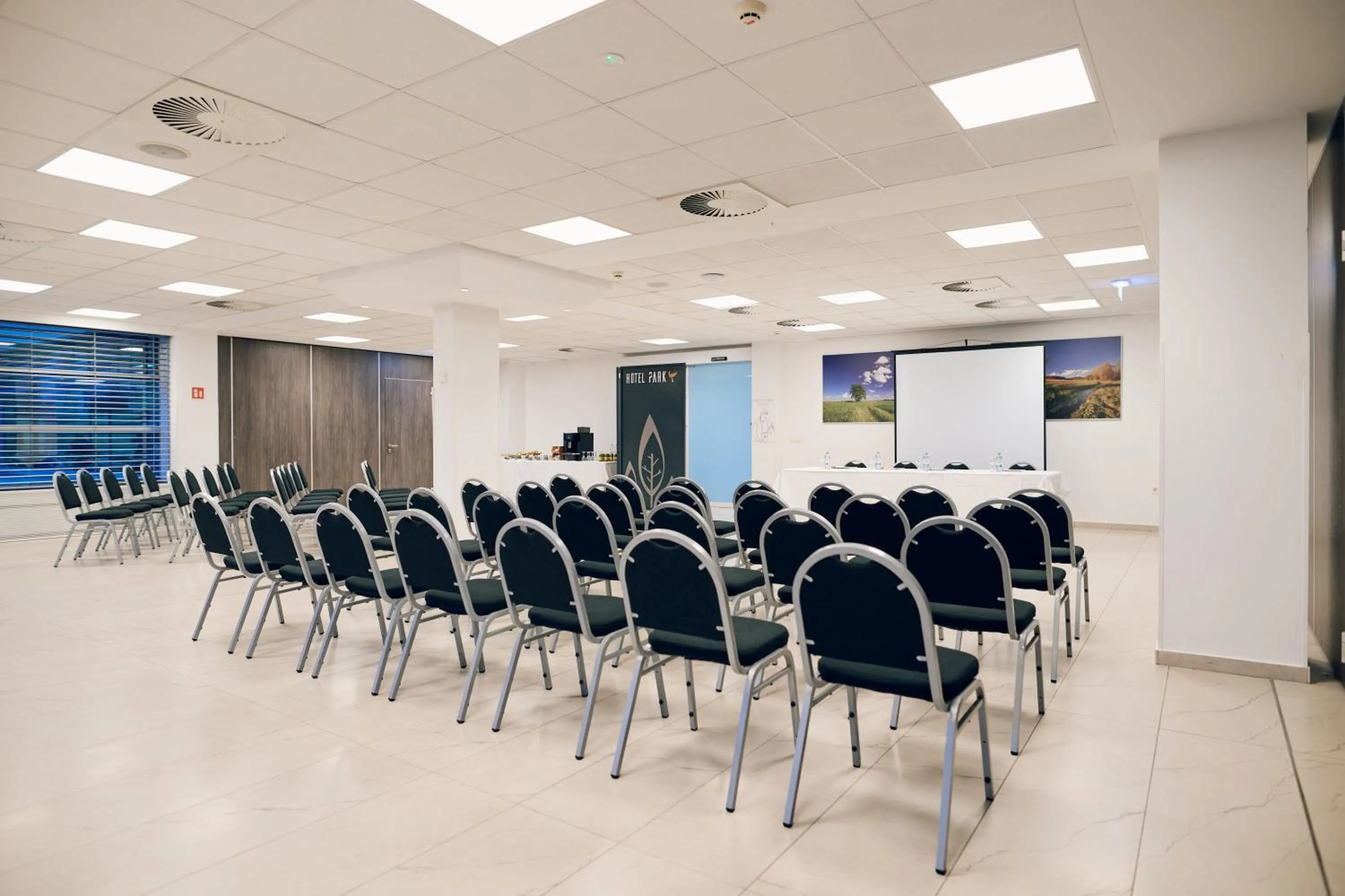 Meeting/conference room in Hotel Park Superior 3*