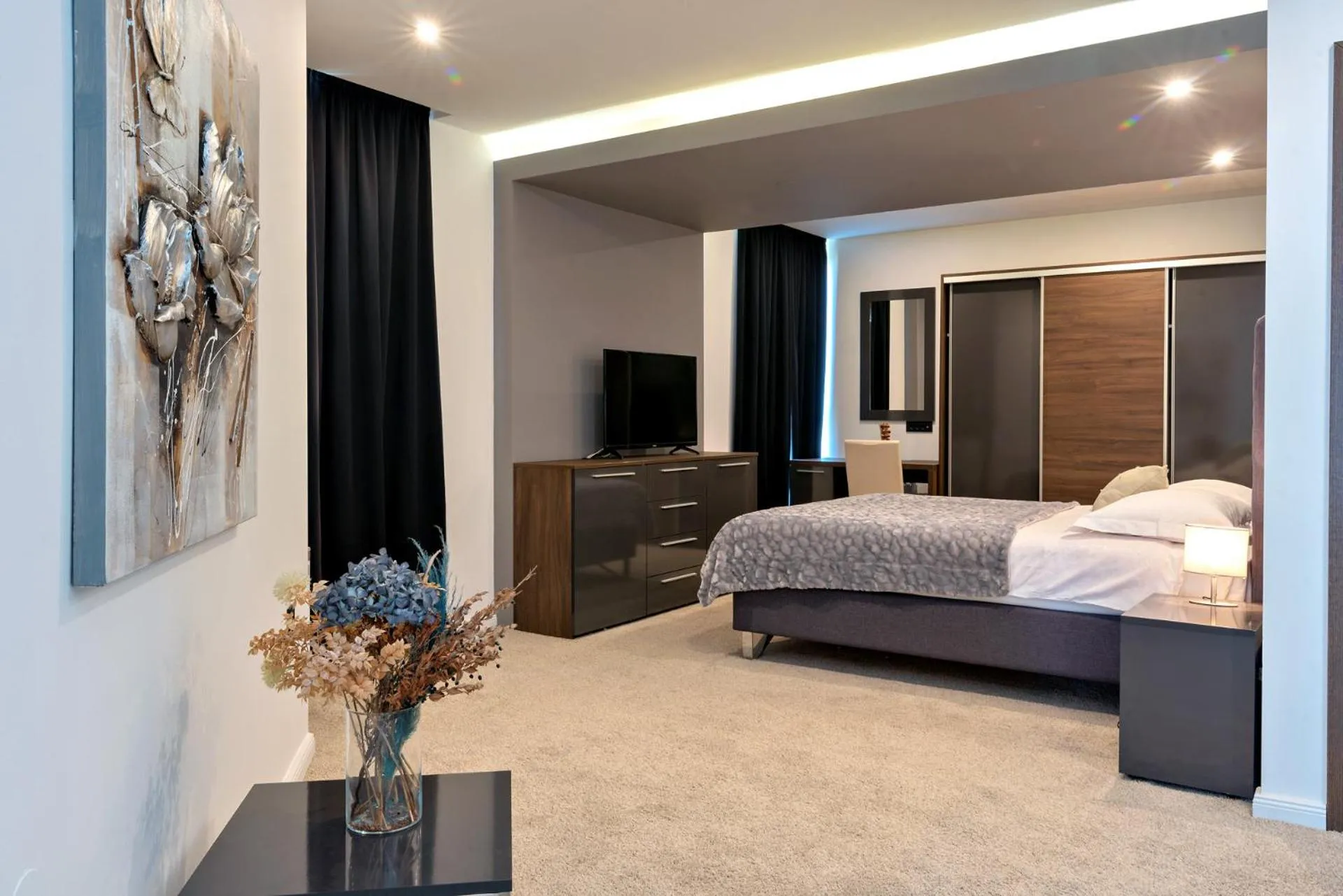 Bed in Hotel Park Superior 3*