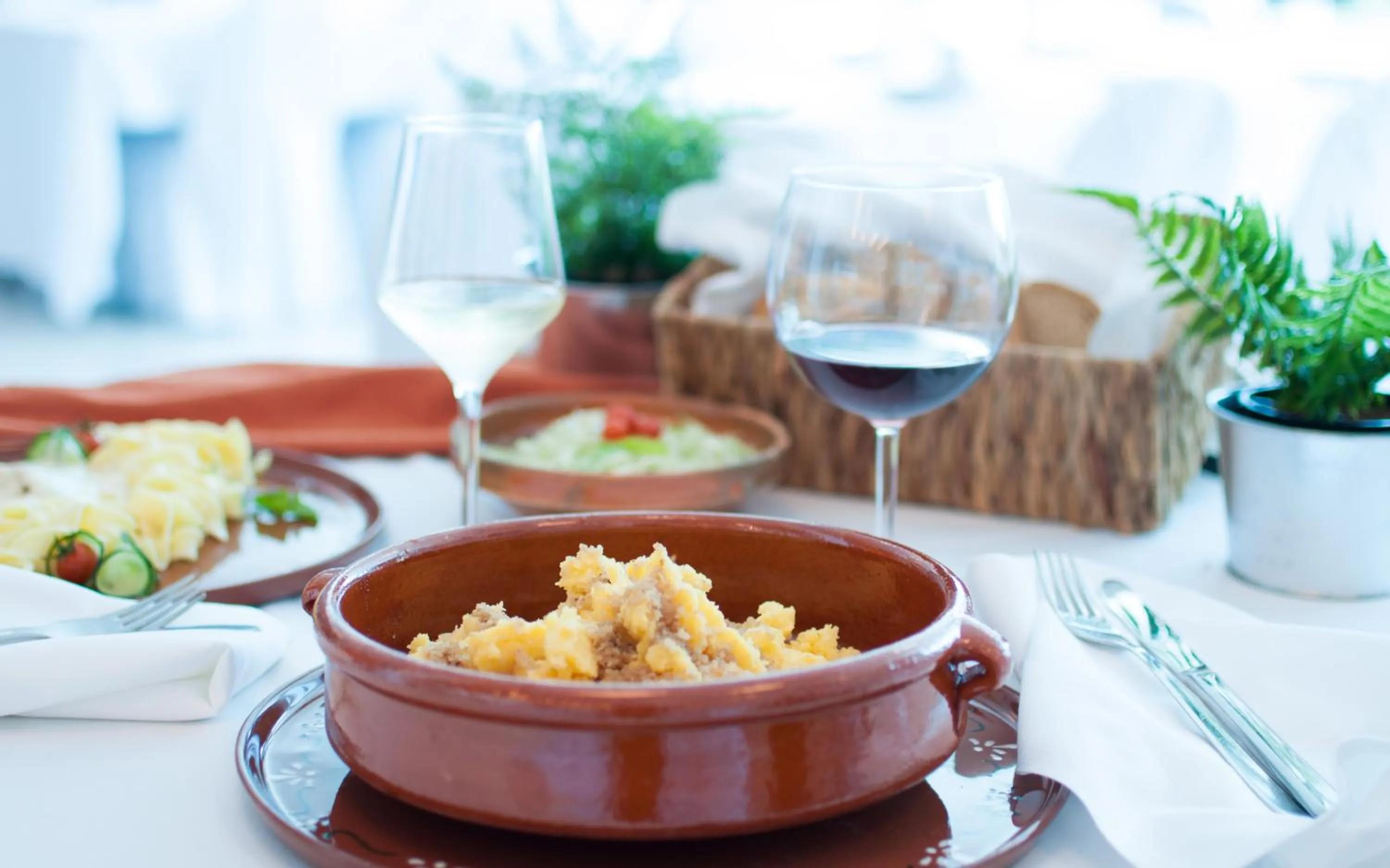 Restaurant/places to eat in Hotel Park Superior 3*