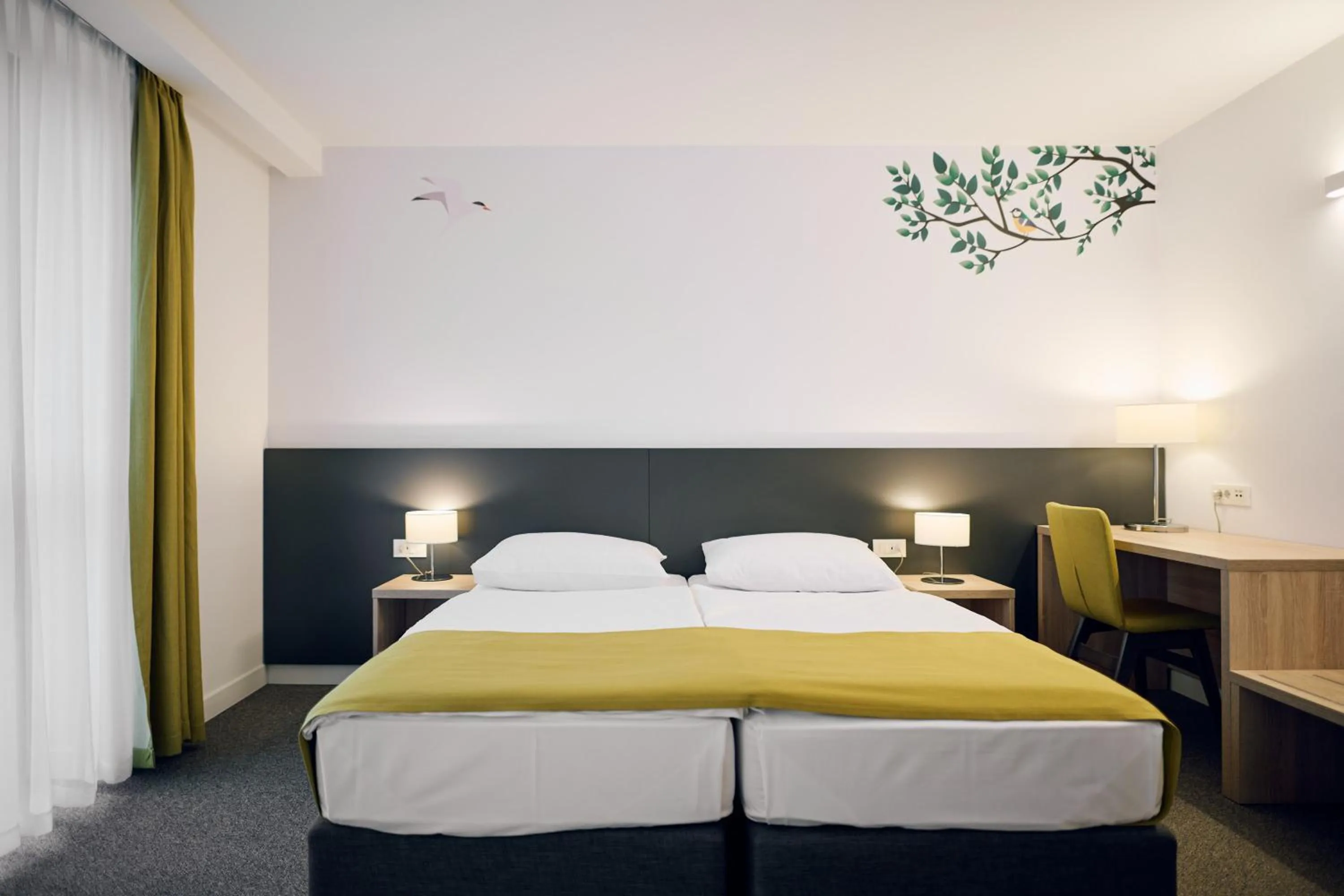 Bed in Hotel Park Superior 3*