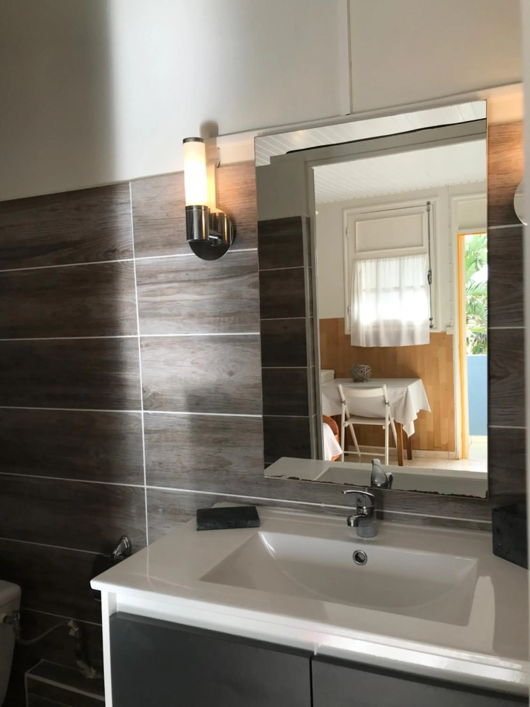 Twin Room in Hotel Oasis Twin Room in Hotel Oasis