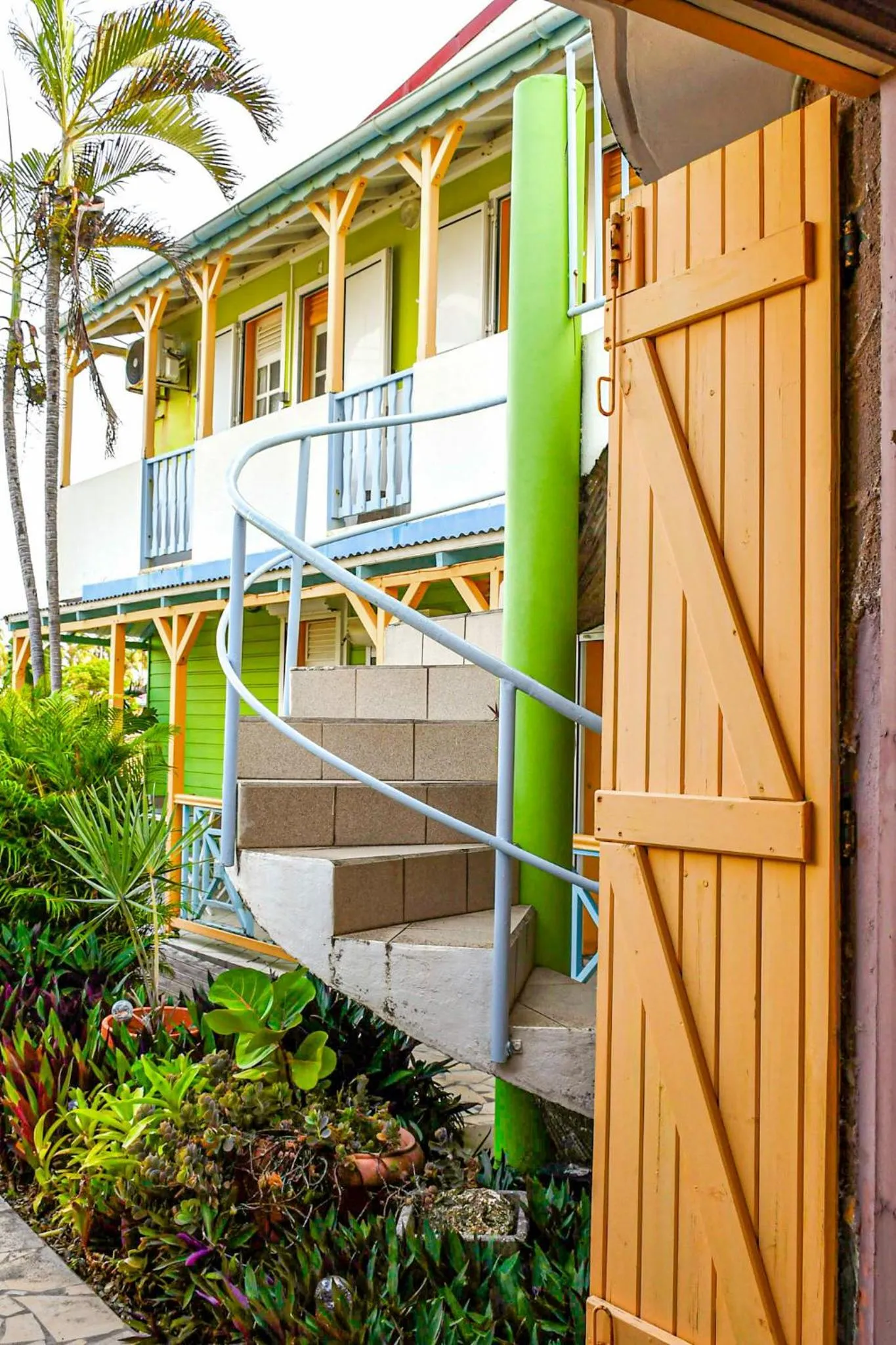 Property building in Hotel Oasis