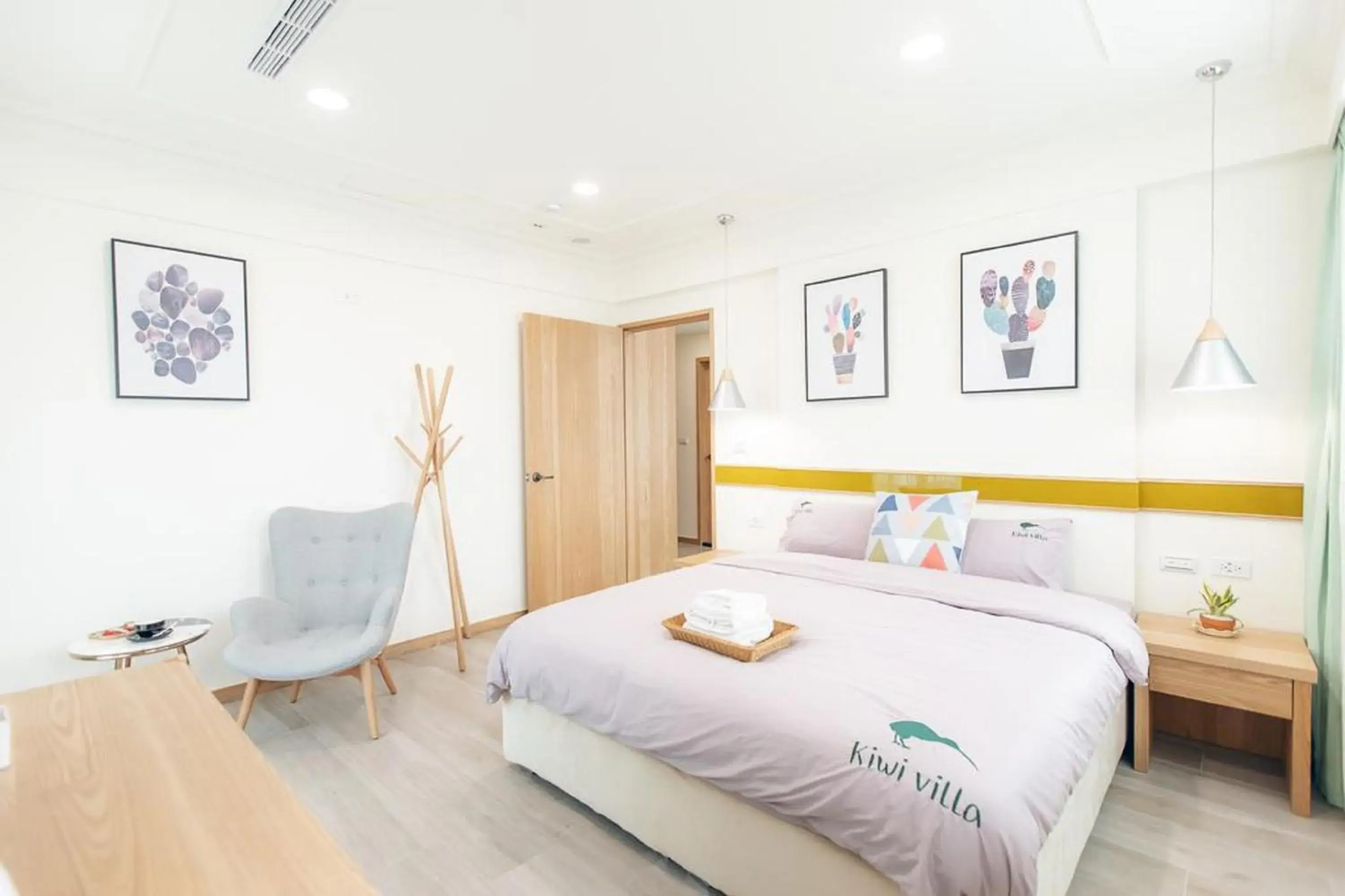 Luxury Quadruple Room in Kiwi Villa Luxury Quadruple Room in Kiwi Villa