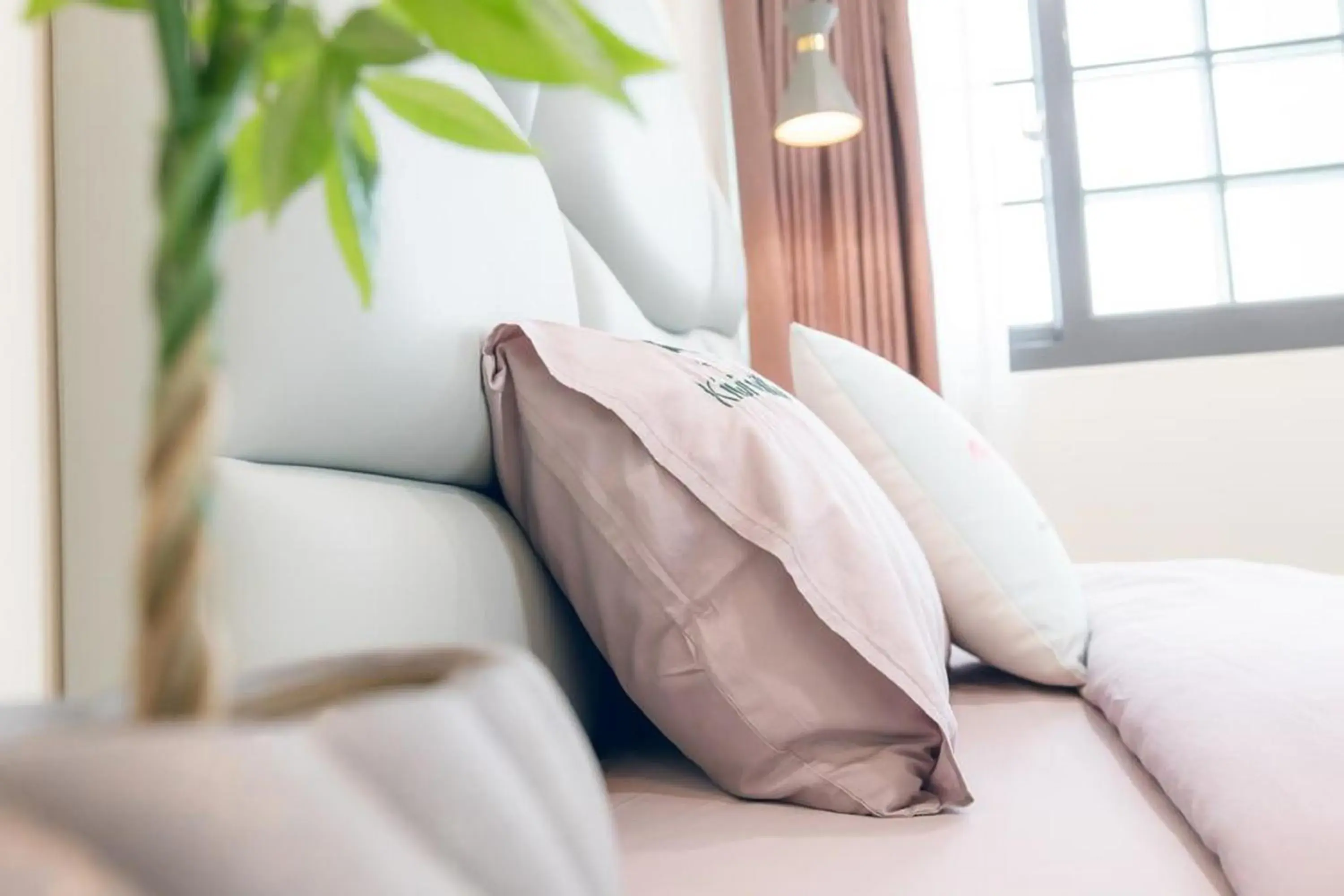 Double Room with Balcony in Kiwi Villa Double Room with Balcony in Kiwi Villa