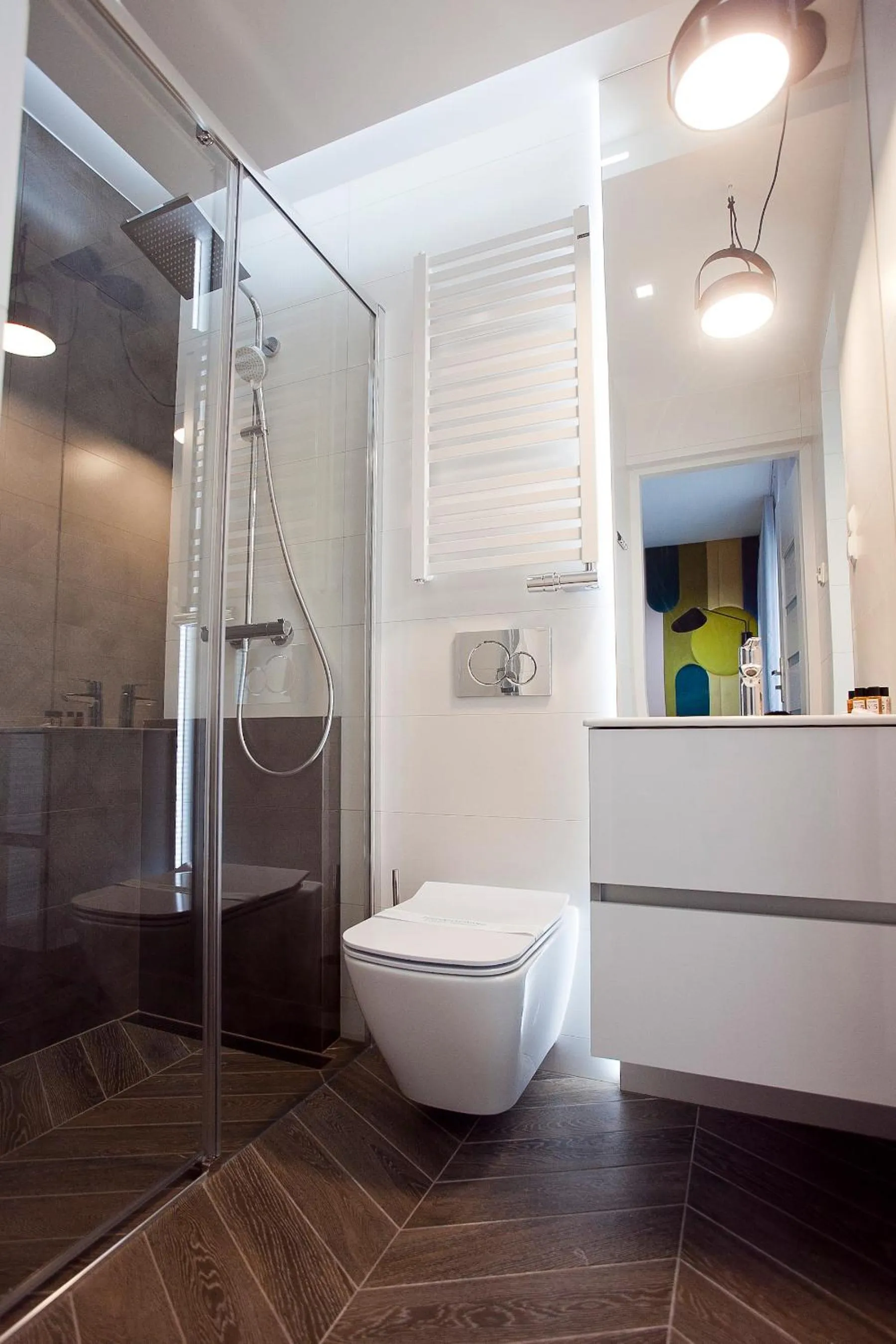 Shower in Willowa NO. 5 APARTAMENTS