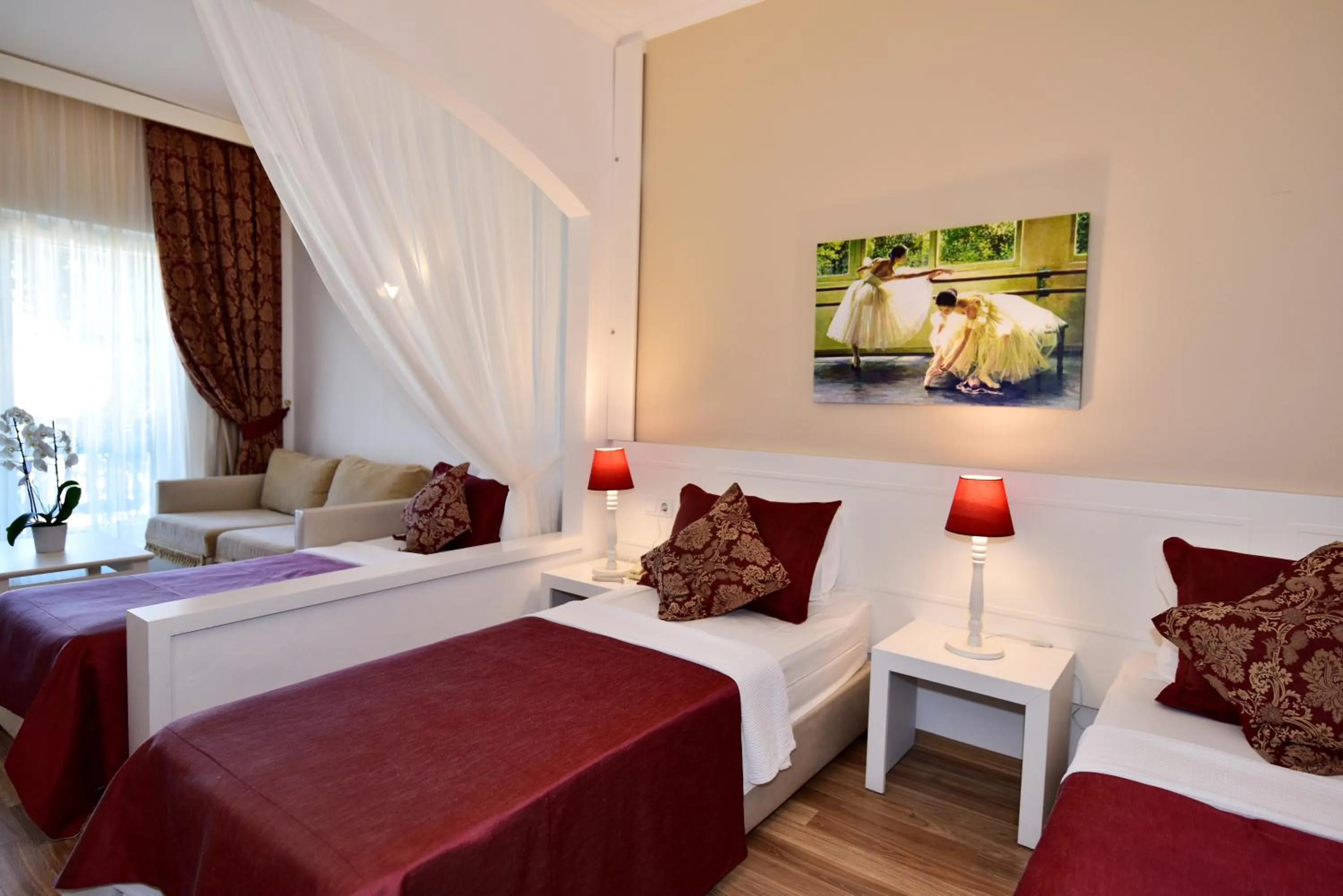 Photo of the whole room in Ayaz Aqua Beach Hotel