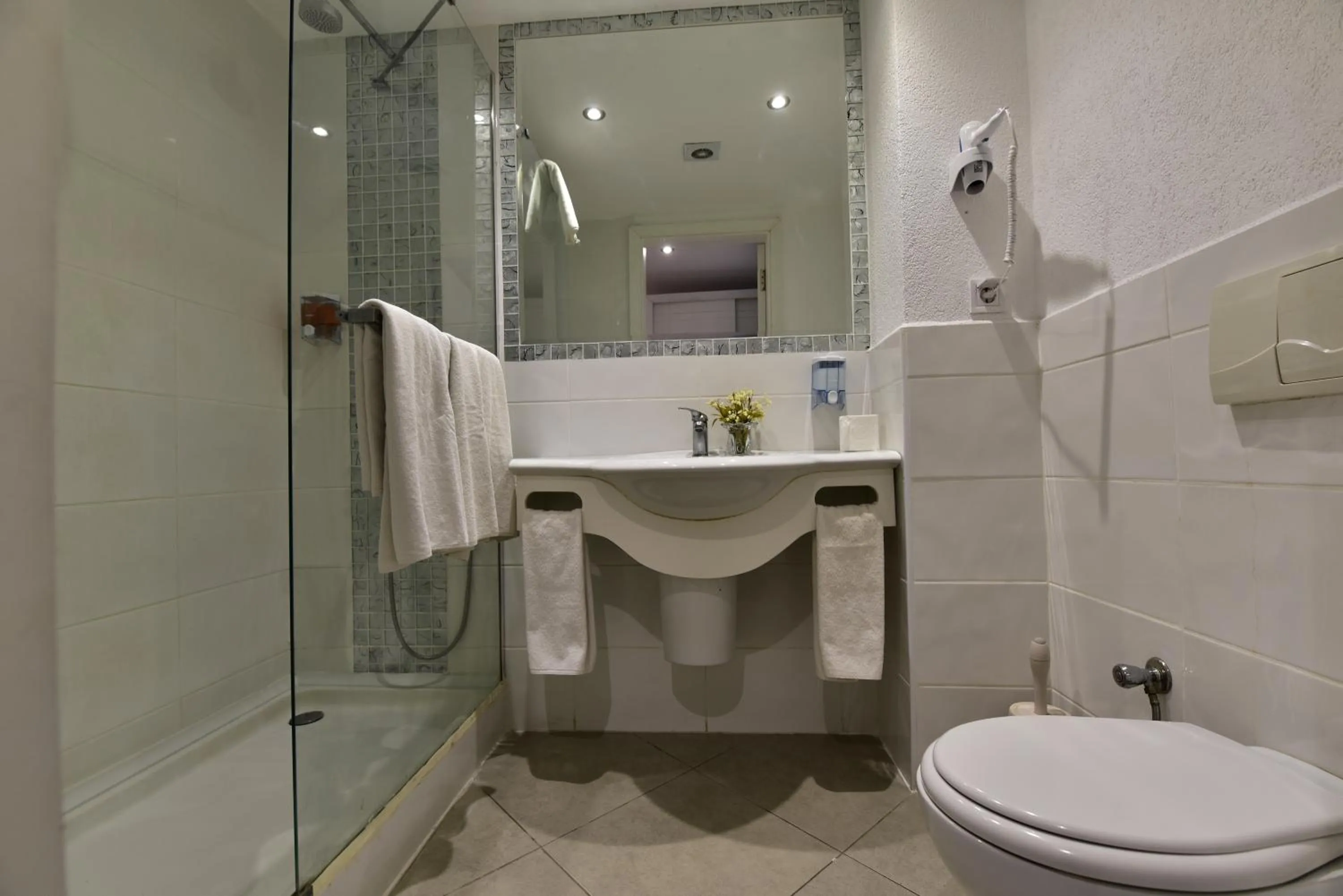 Toilet in Ayaz Aqua Beach Hotel