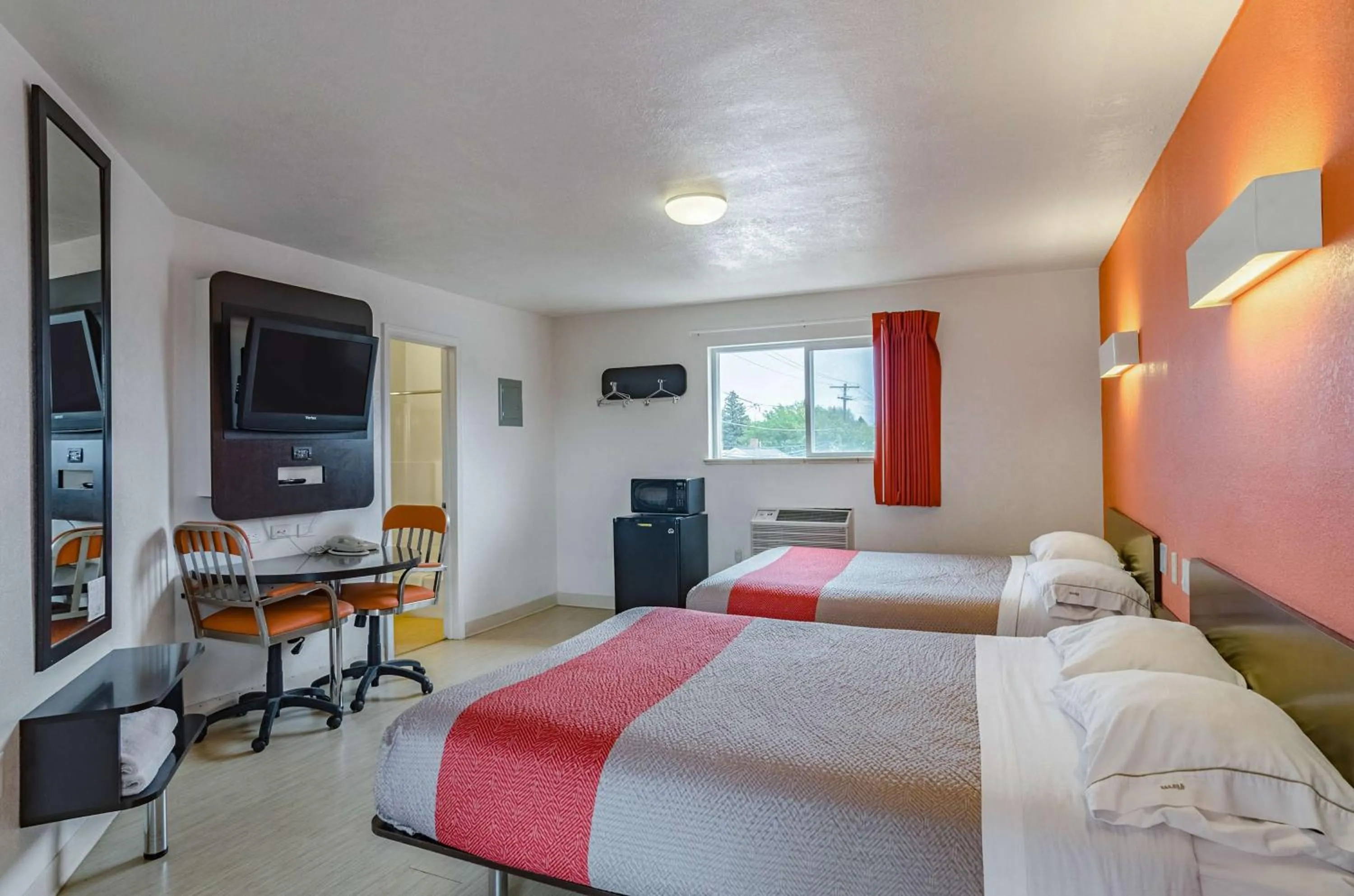 Bedroom, Bed in Motel 6 Riverton WY