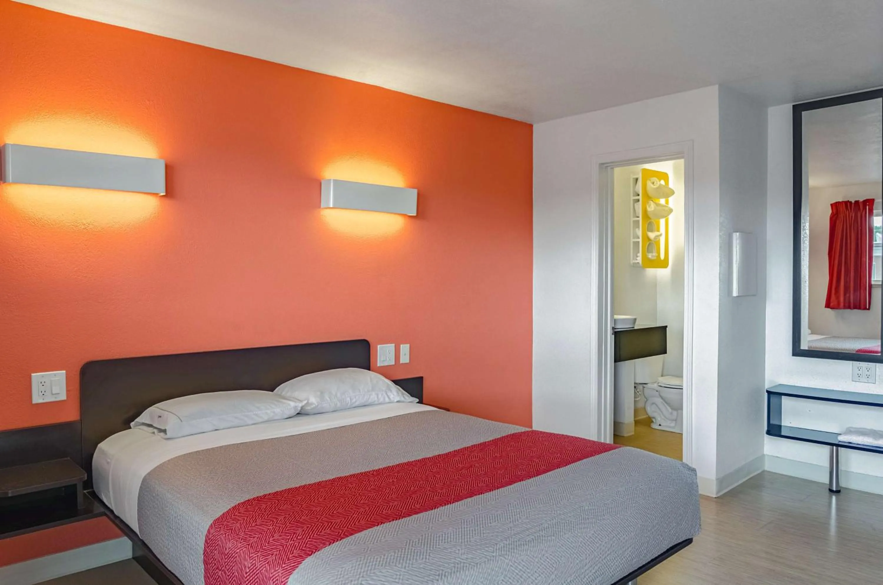 Bedroom, Bed in Motel 6 Riverton WY