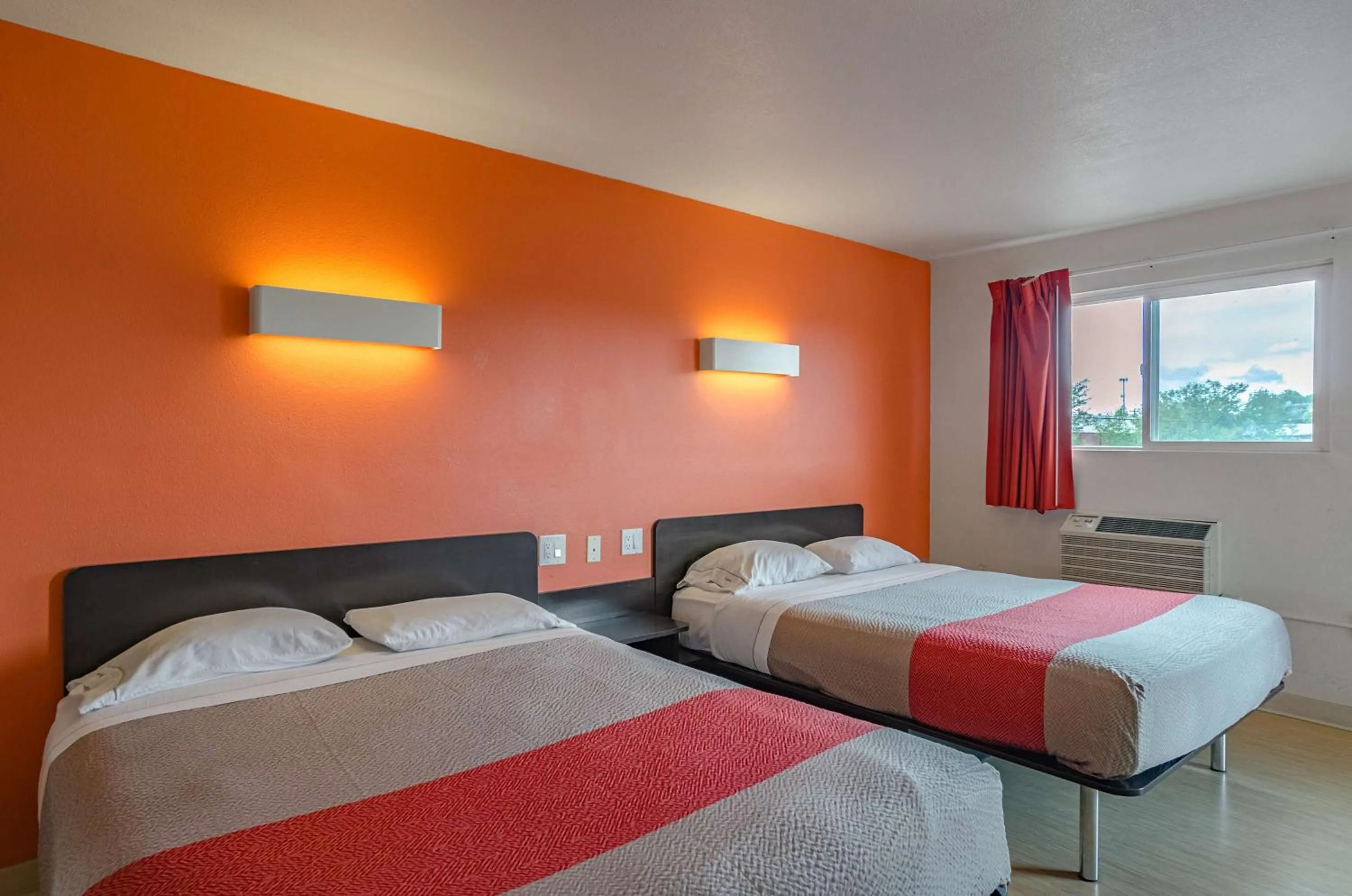 Bedroom, Bed in Motel 6 Riverton WY