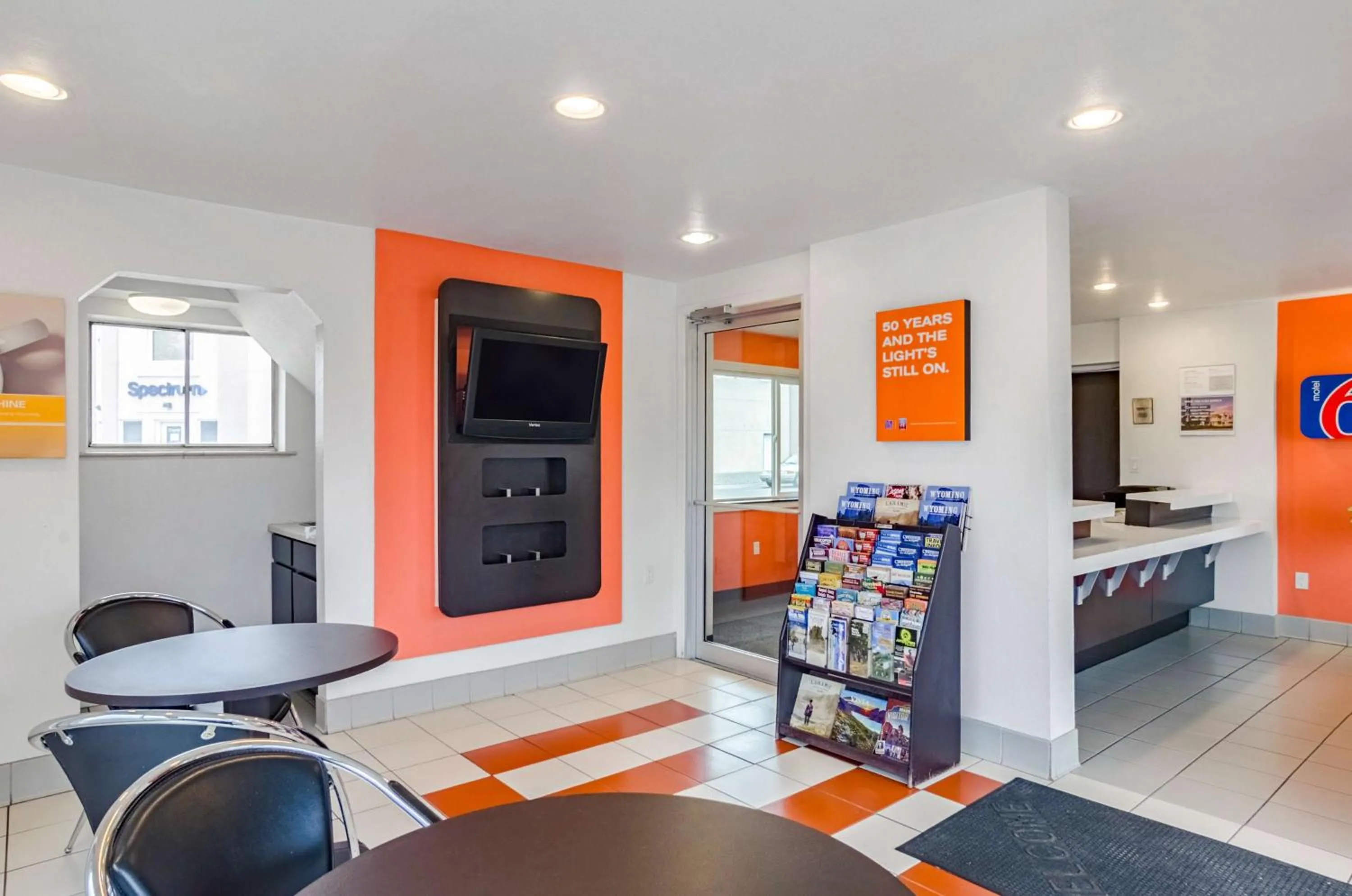 Lobby or reception in Motel 6 Riverton WY