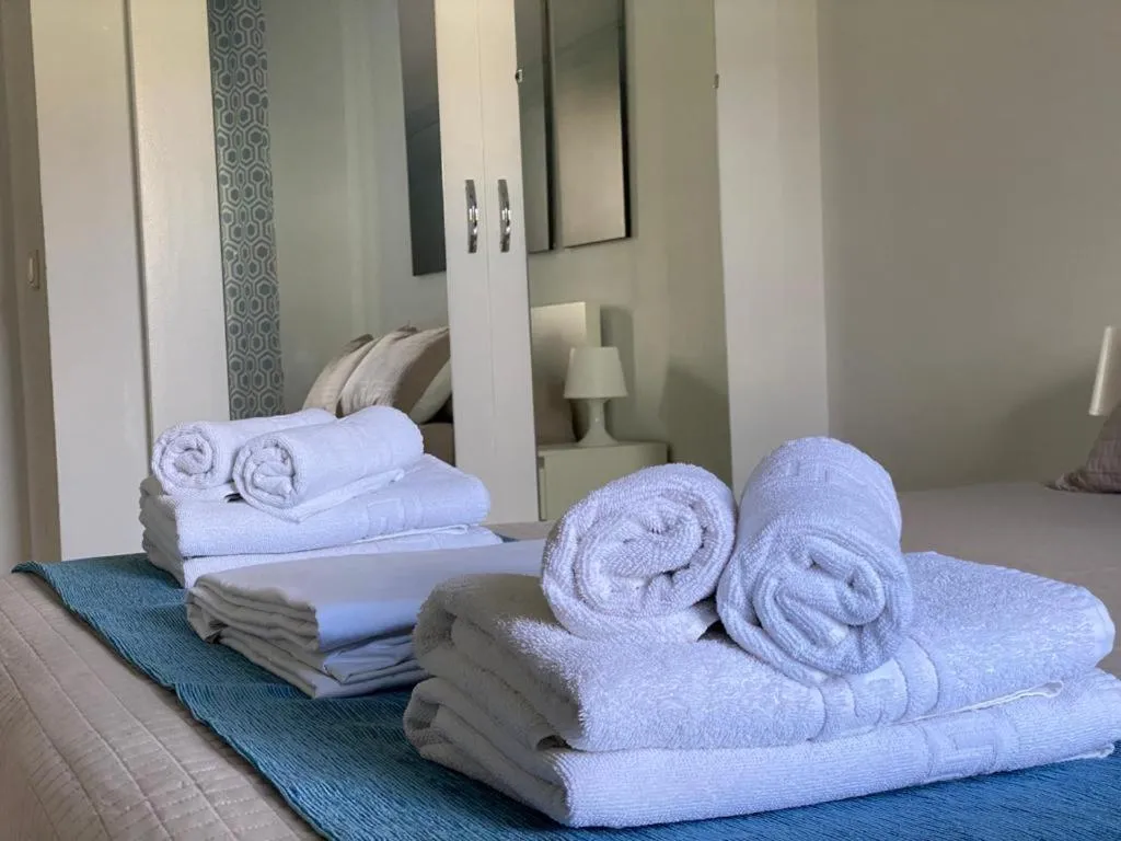 Bedroom, Bed in Apartamentos Benal Beach Group