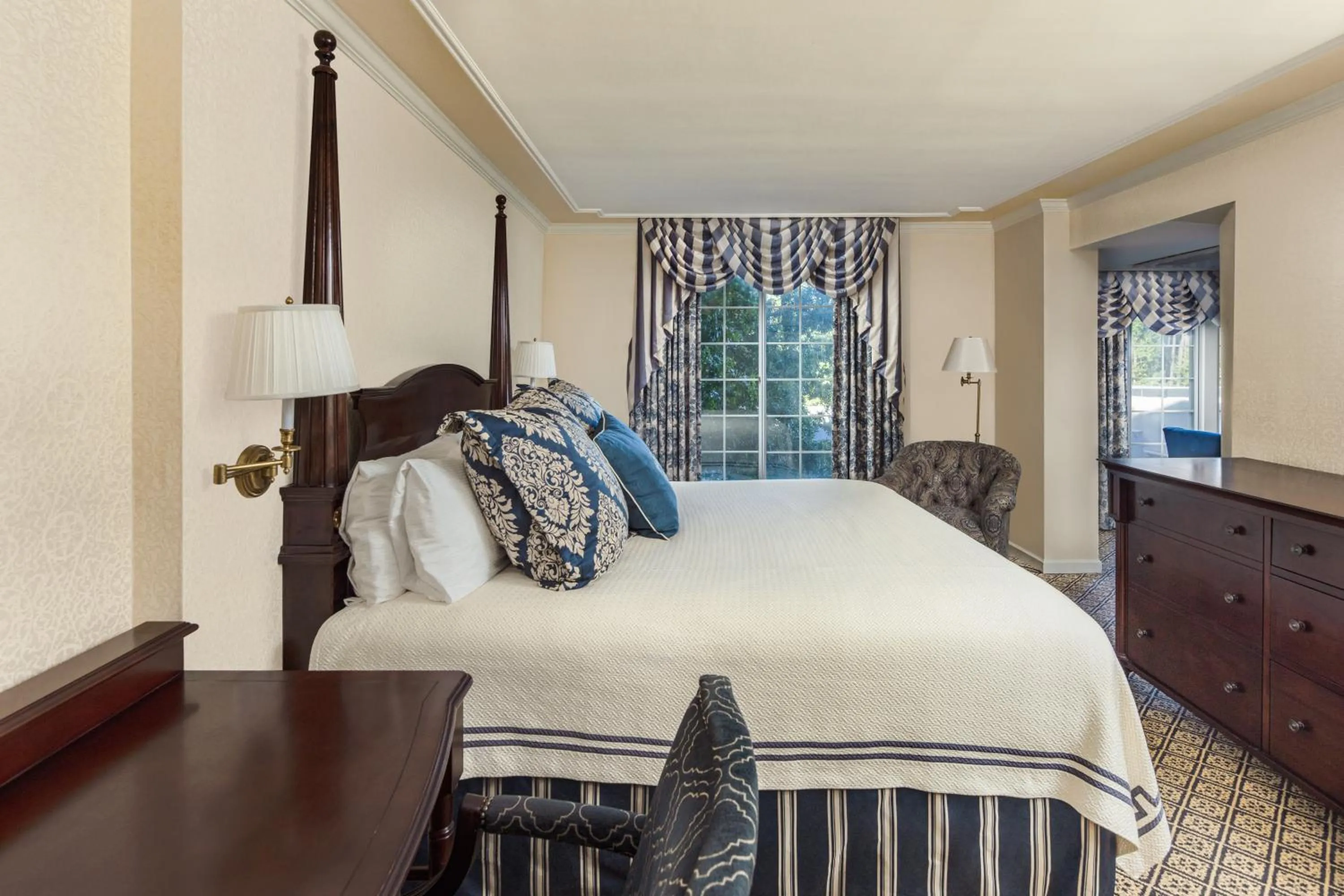 Bedroom, Bed in Washington Duke Inn & Golf Club