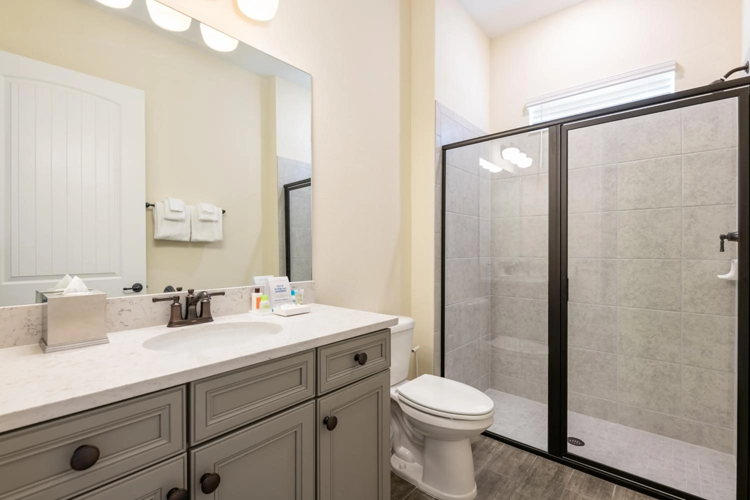 Bathroom in Margaritaville Cottages Orlando by Rentyl with H2O Waterpark