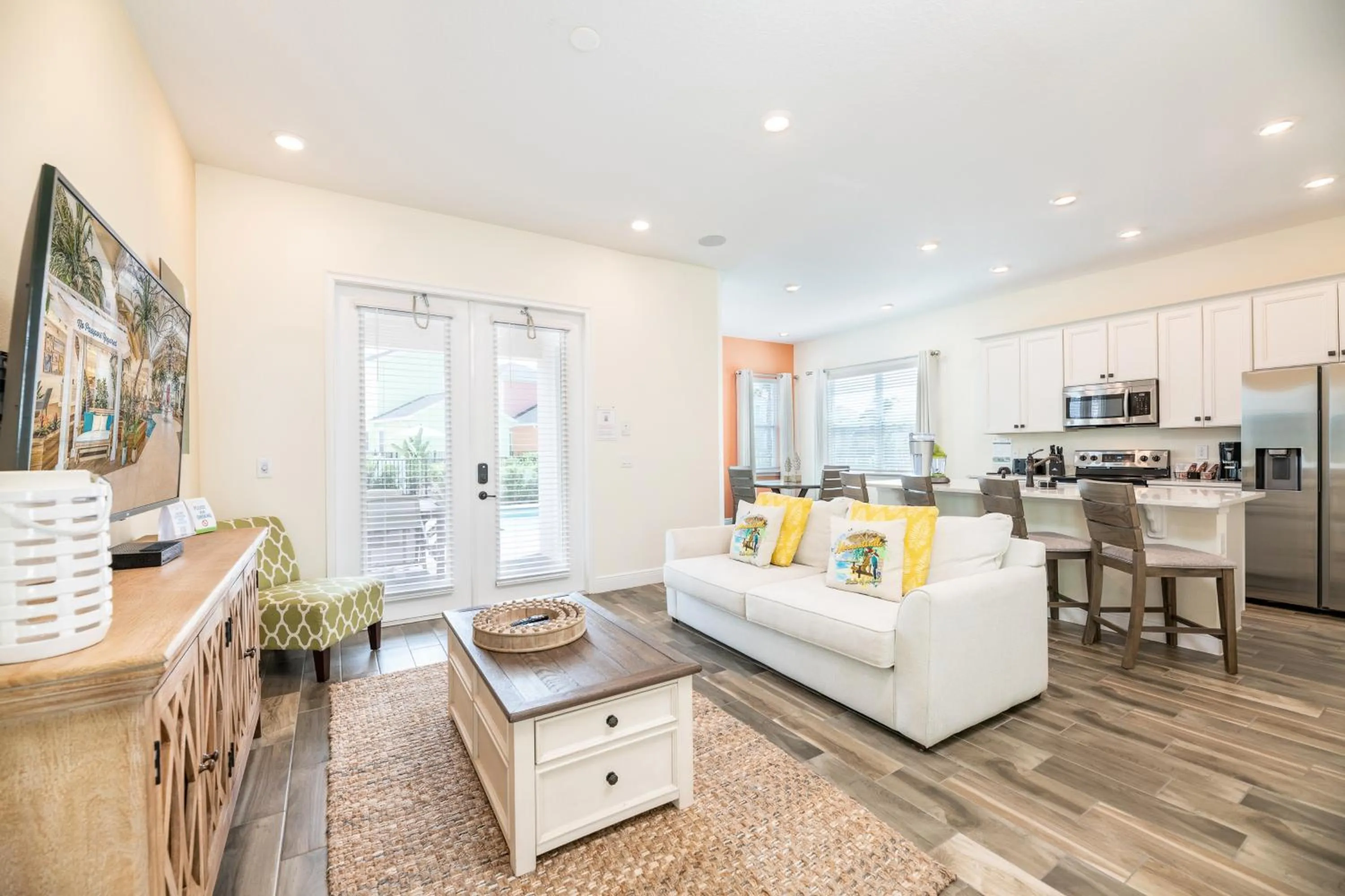 Kitchen or kitchenette in Margaritaville Cottages Orlando by Rentyl with H2O Waterpark