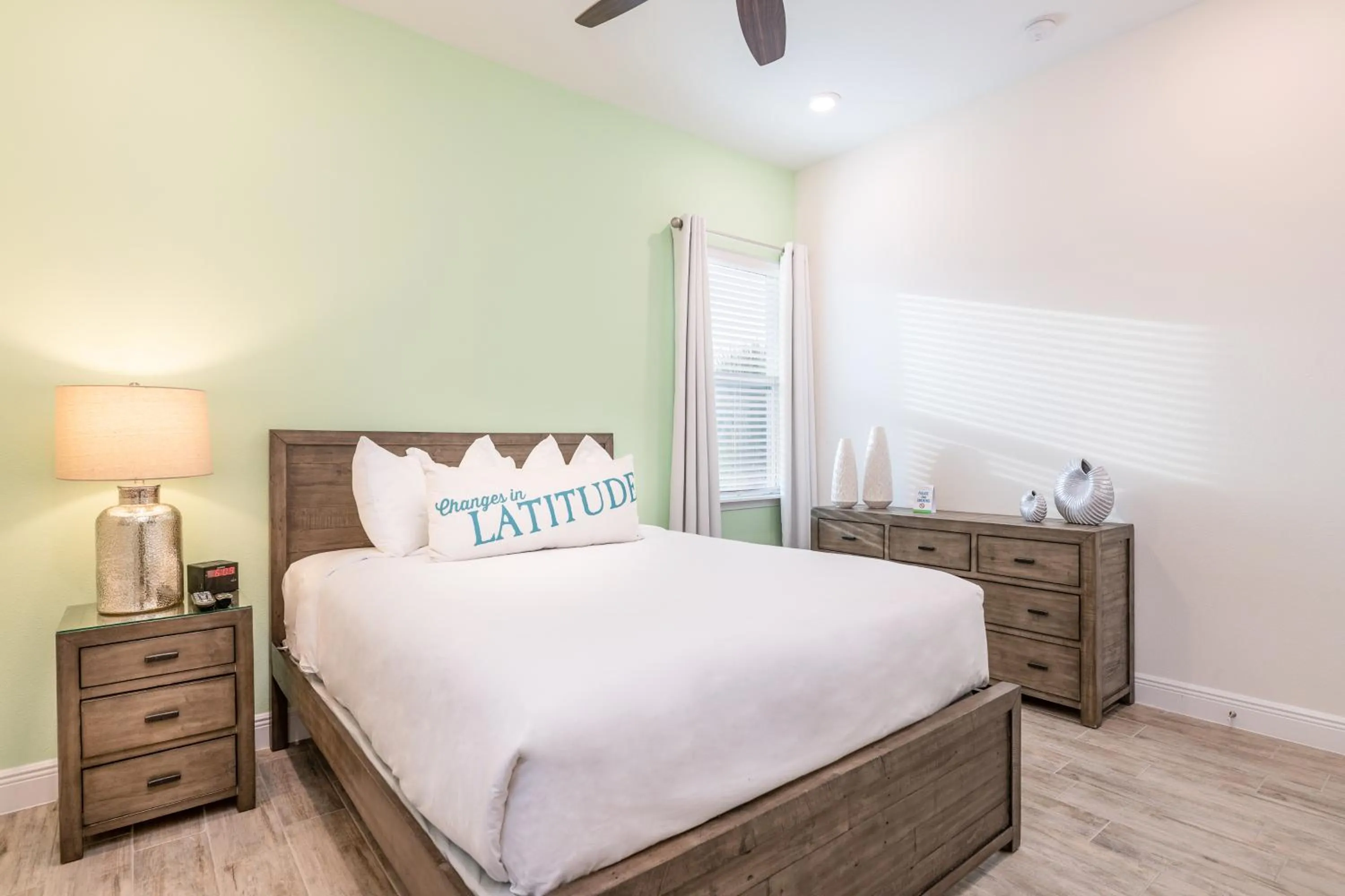 Bedroom, Bed in Margaritaville Cottages Orlando by Rentyl with H2O Waterpark