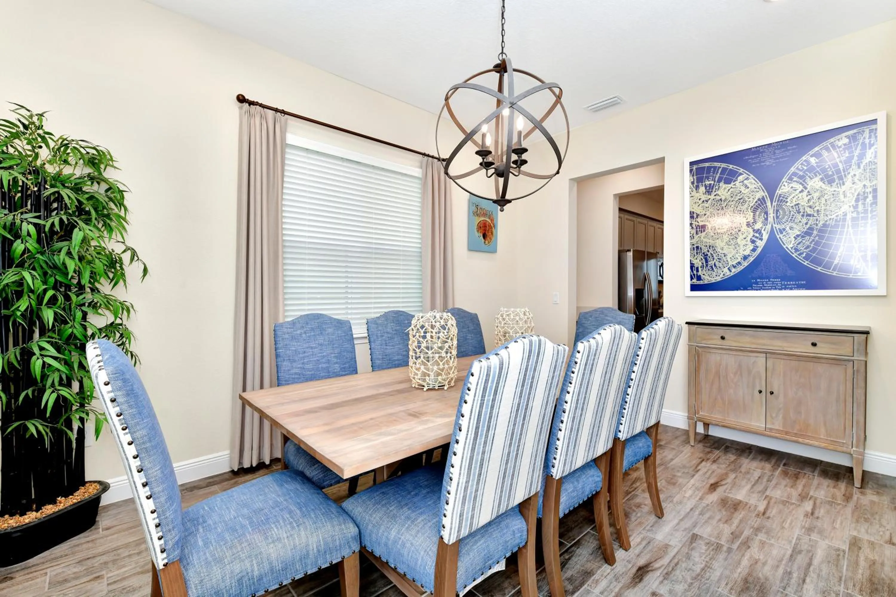 Dining area in Margaritaville Cottages Orlando by Rentyl with H2O Waterpark