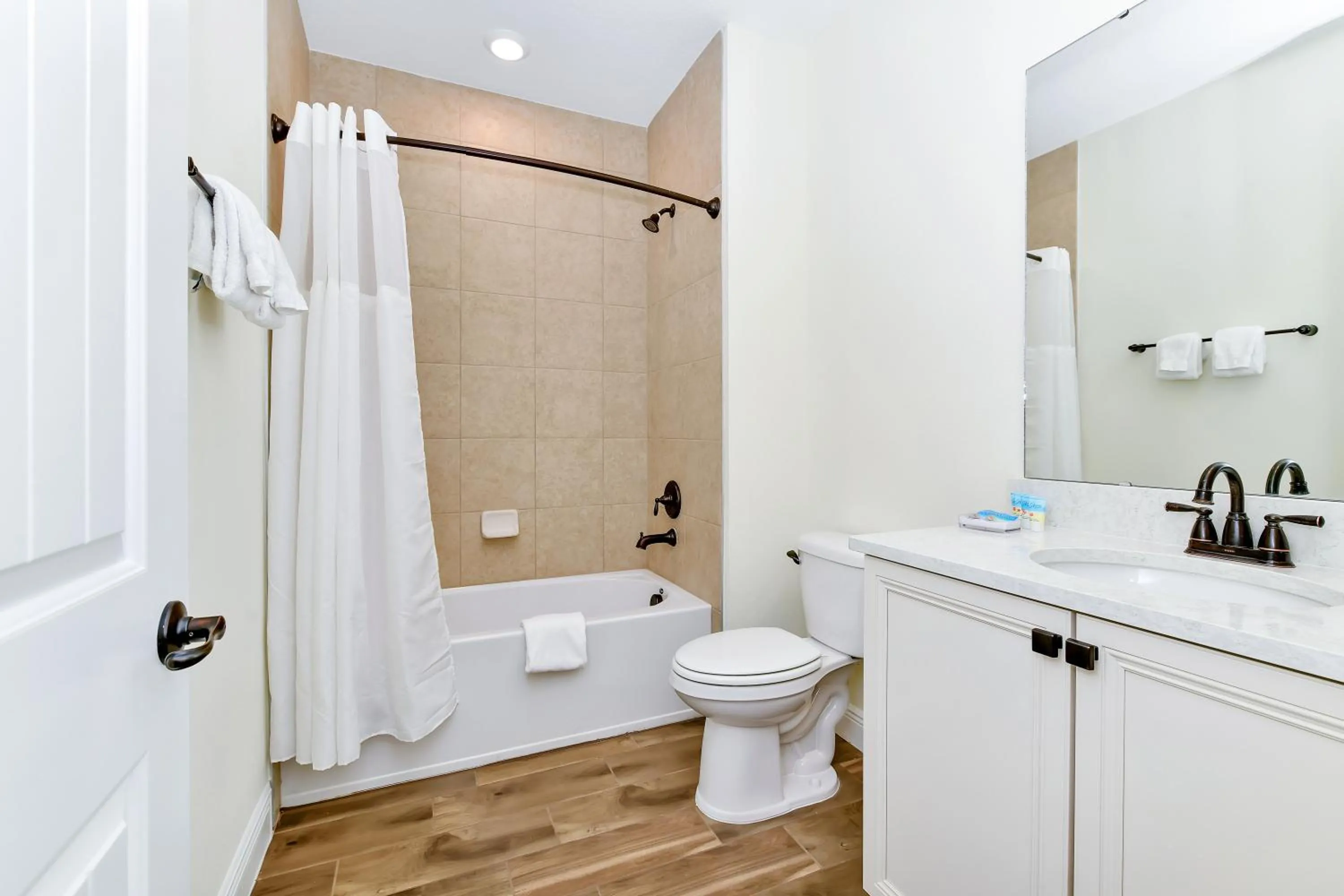 Shower in Margaritaville Cottages Orlando by Rentyl with H2O Waterpark